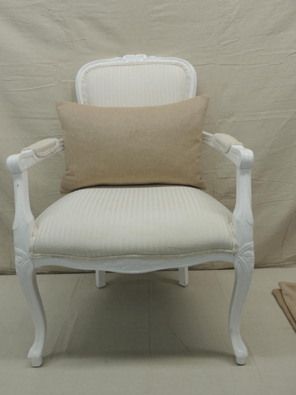 Pair of Beige Tone-on-Tone Loro Piana Cashmere Decorative Lumbar Pillows In Good Condition In Oakland Park, FL