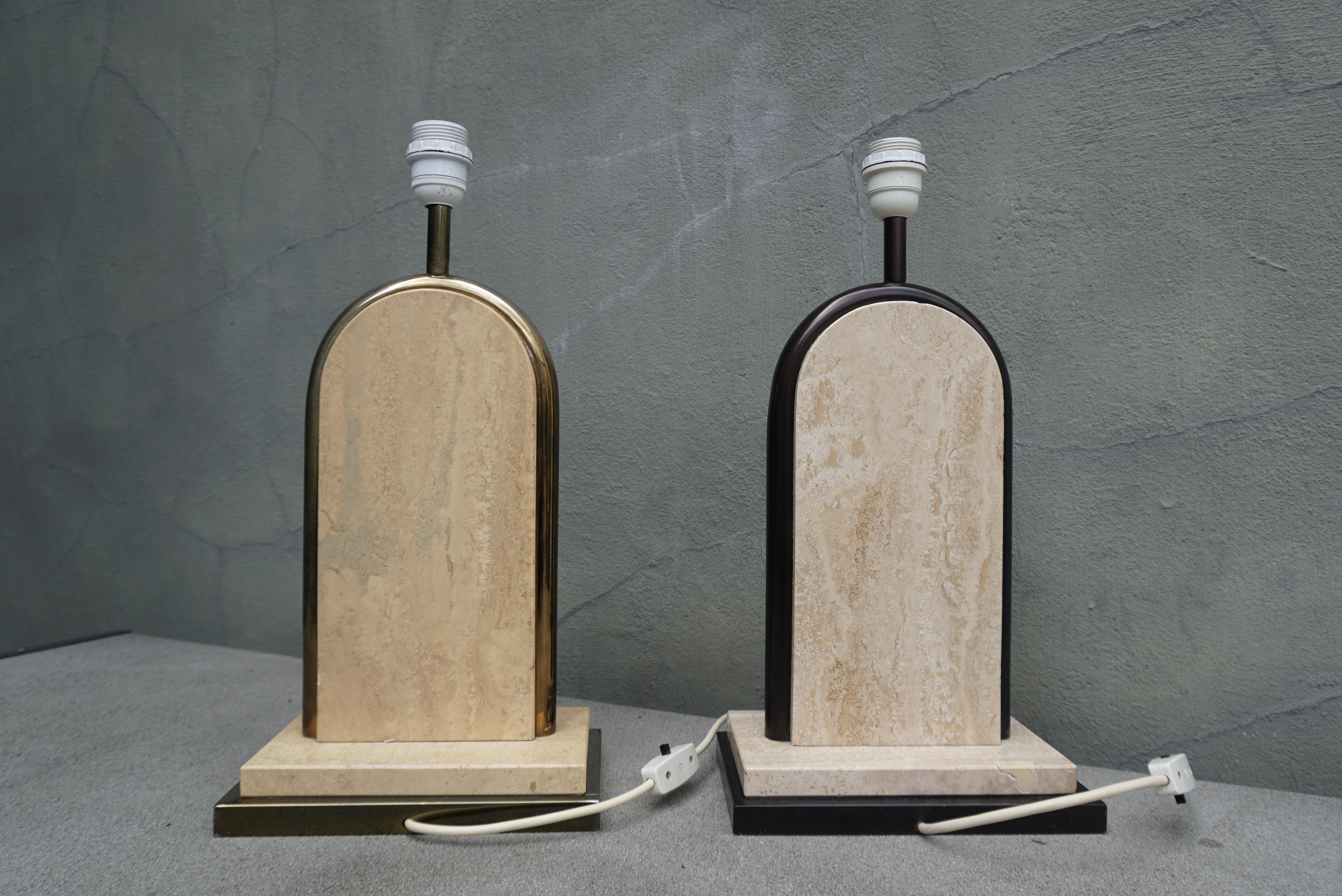20th Century Pair of Belgian Beige Travertine and Gilt Metal Table Lamps, Belgium 1970's For Sale