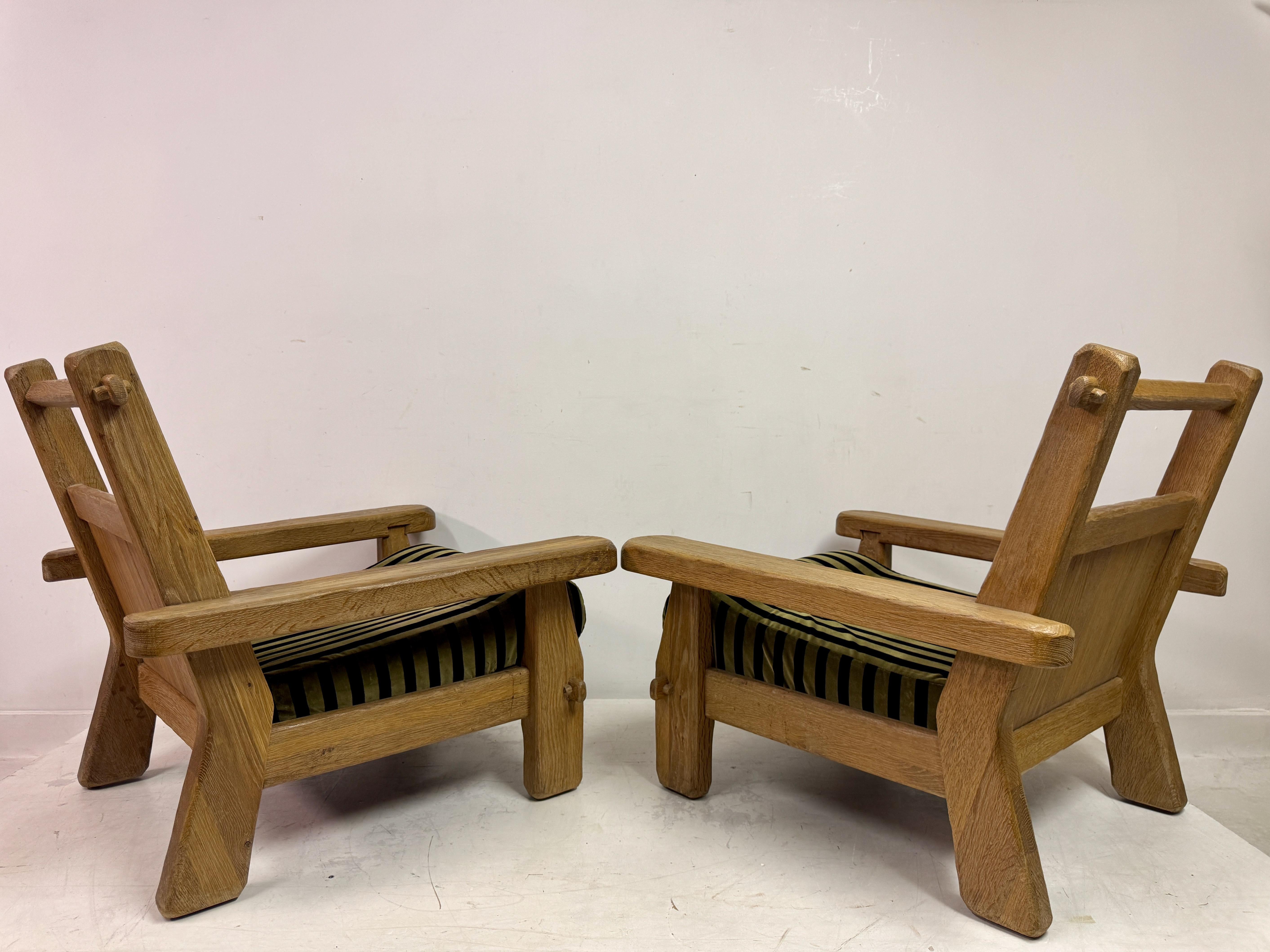 Paire de fauteuils belges brutalistes en chêne par De Puydt en vente 7