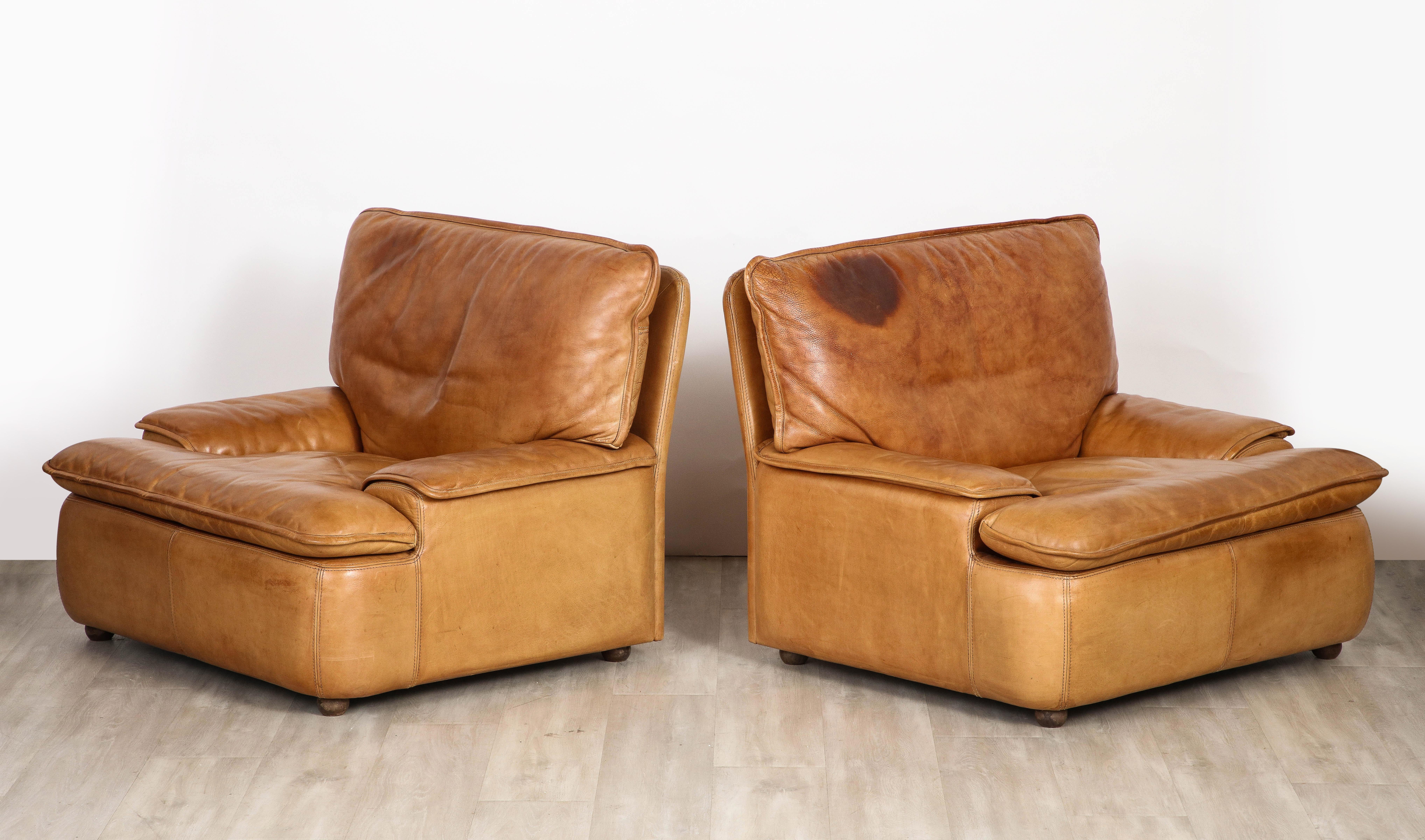 Modern Pair of Belgian Leather Lounge Chairs, circa 1970  For Sale
