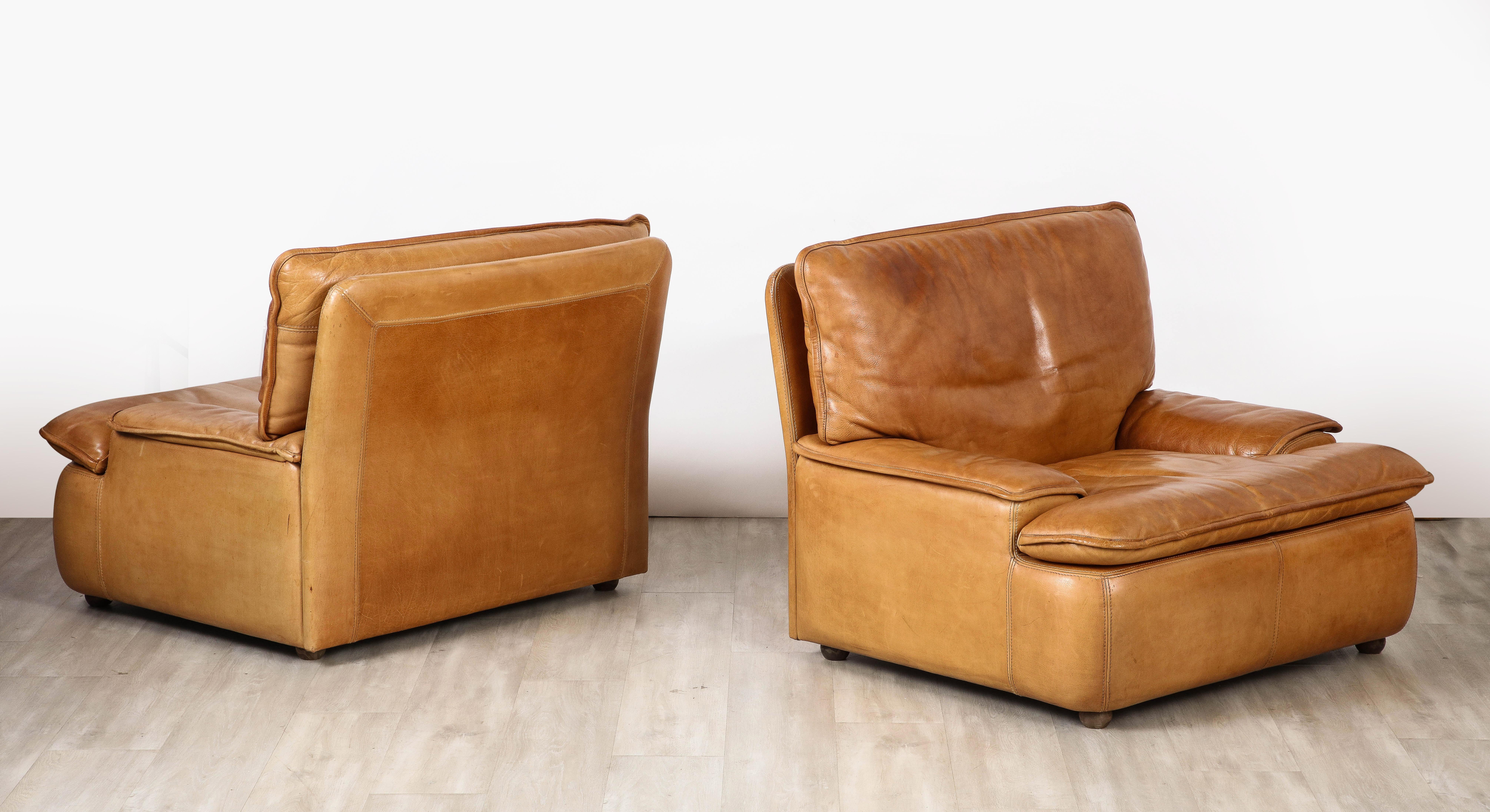 Pair of Belgian Leather Lounge Chairs, circa 1970  For Sale 3