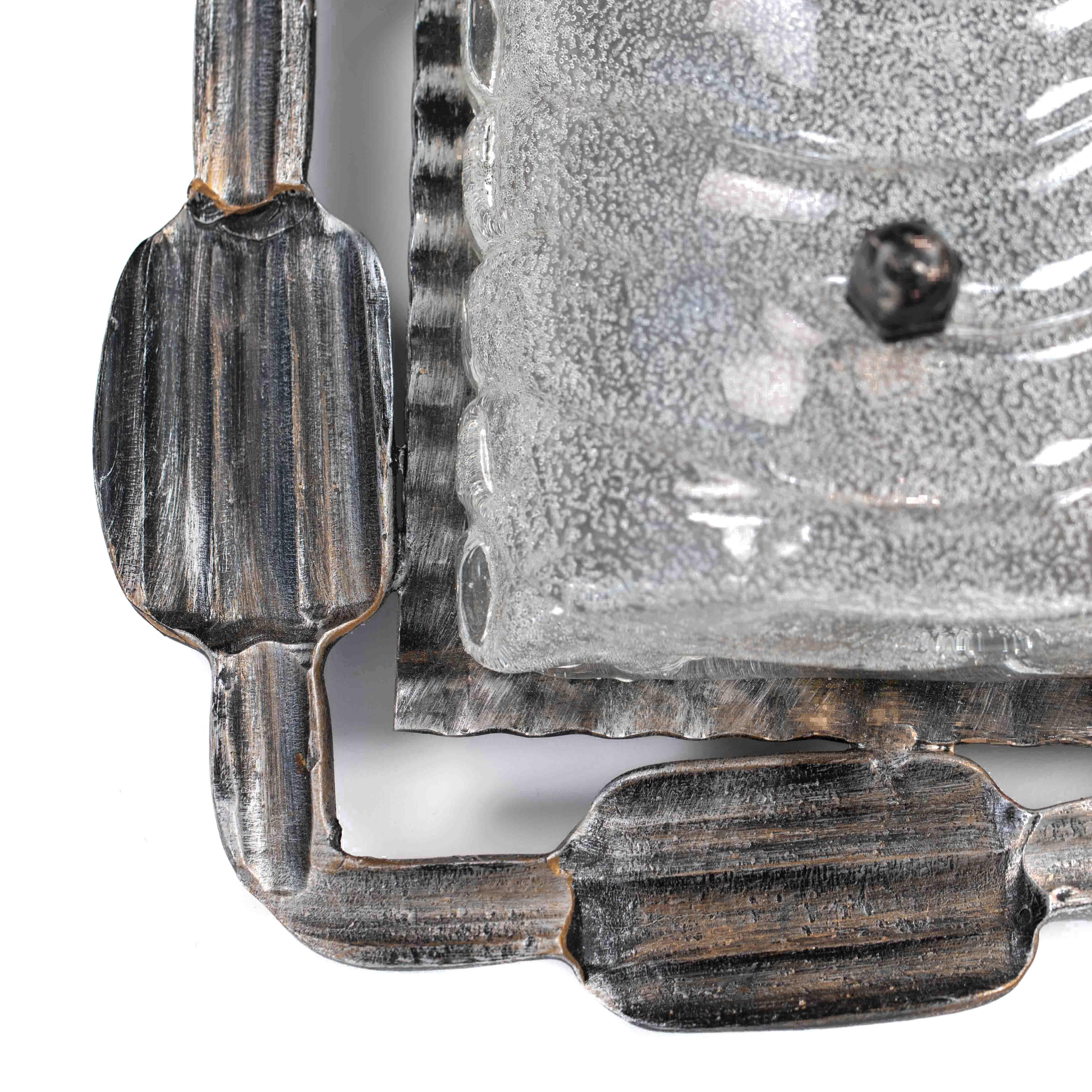 Pareja de apliques de hierro y cristal de Murano del Brutalismo belga de mediados de siglo, años 60 en venta 1