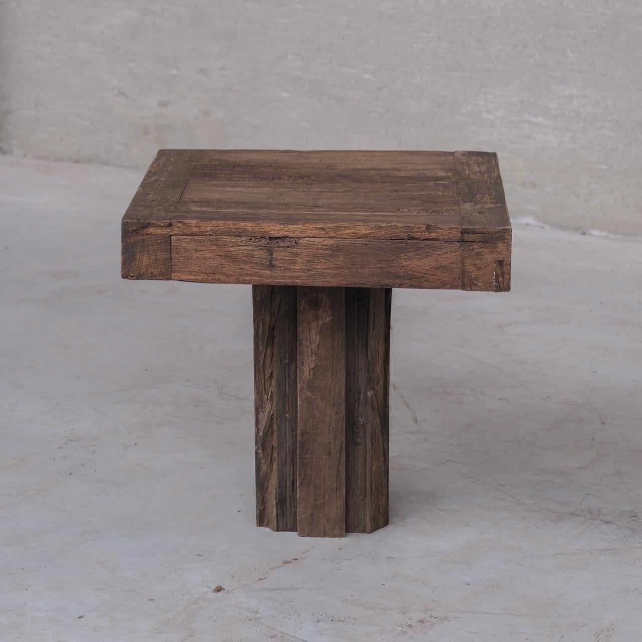 Pareja de mesas auxiliares de madera Wabi-Sabi de Bélgica 1