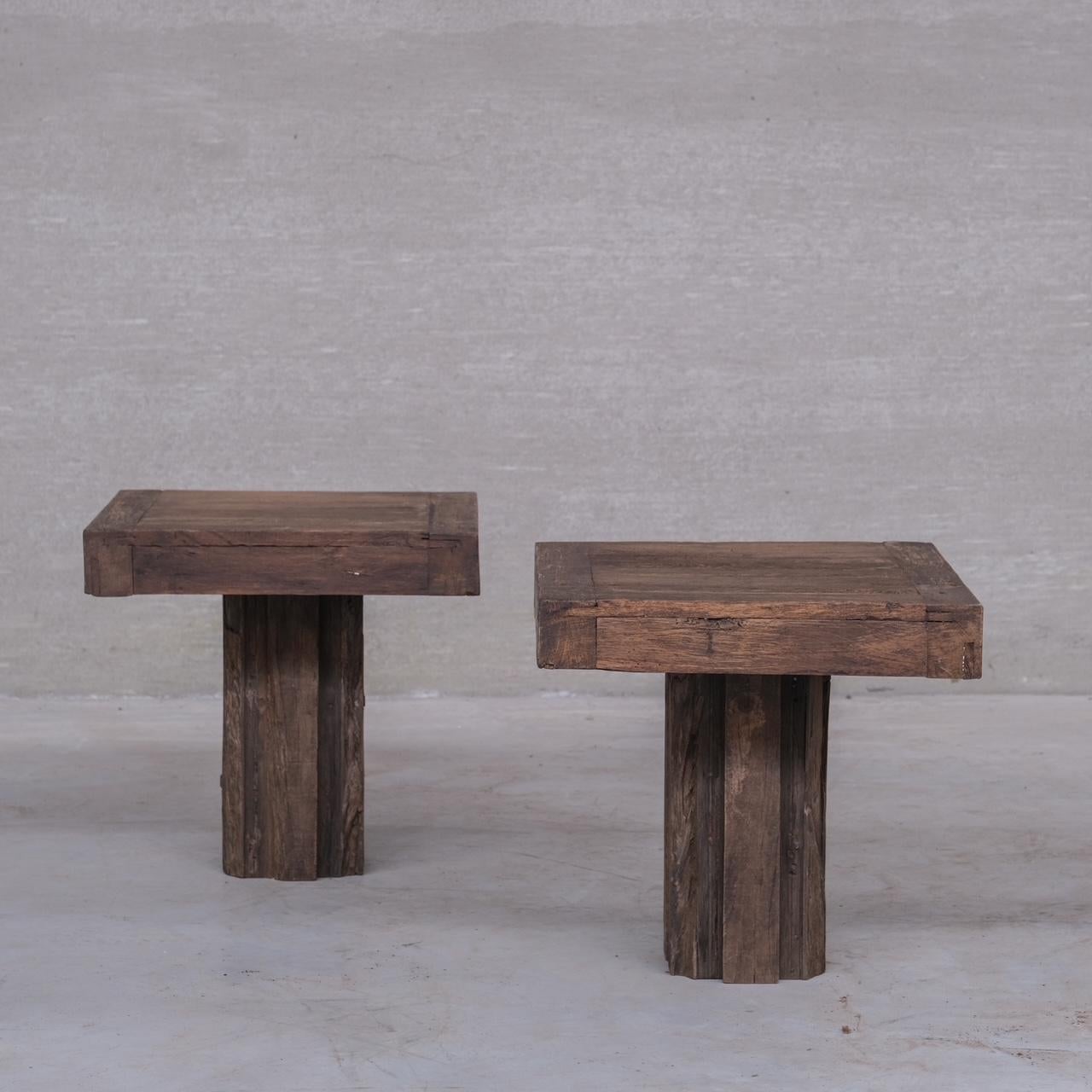 Pareja de mesas auxiliares de madera Wabi-Sabi de Bélgica 2