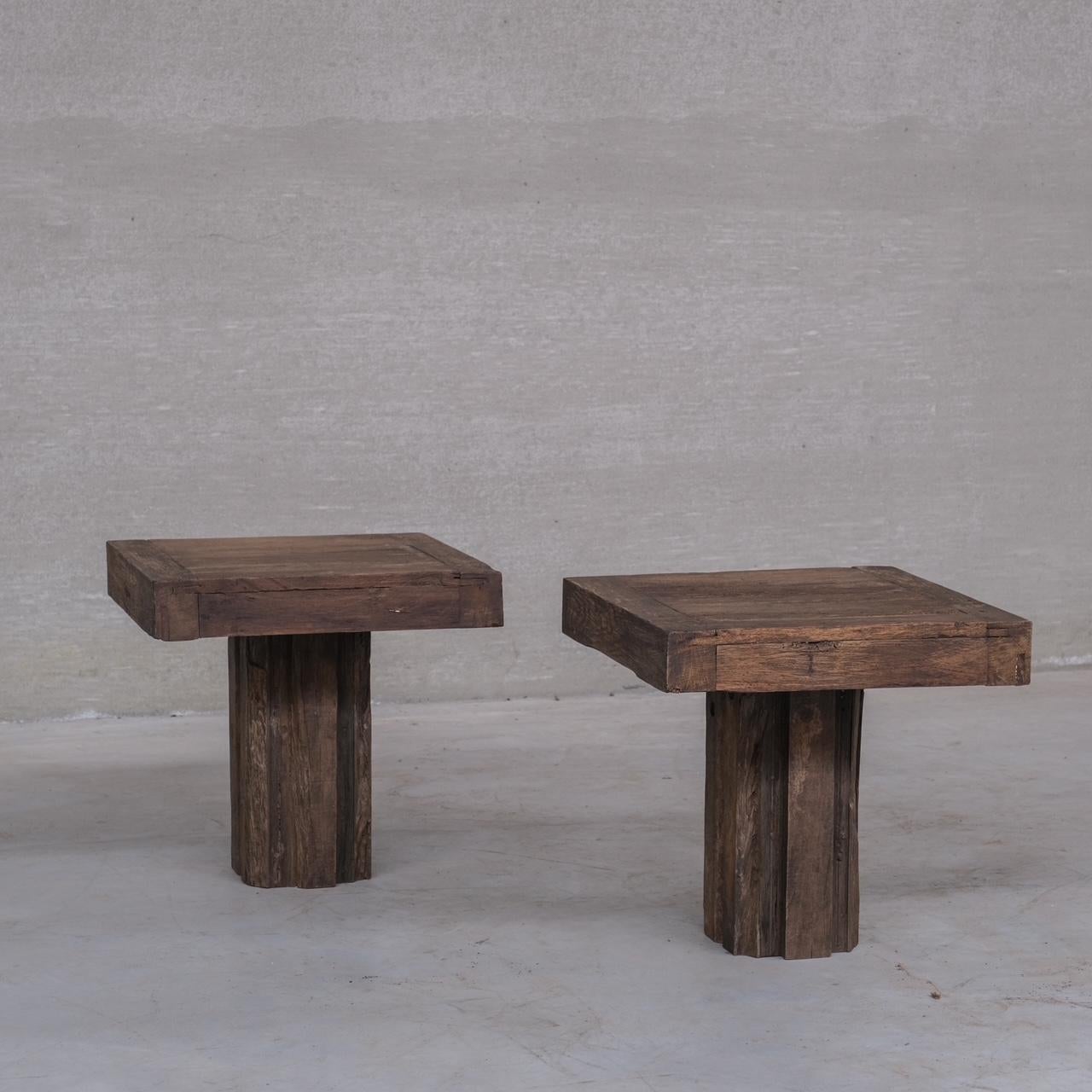 Pareja de mesas auxiliares de madera Wabi-Sabi de Bélgica 3