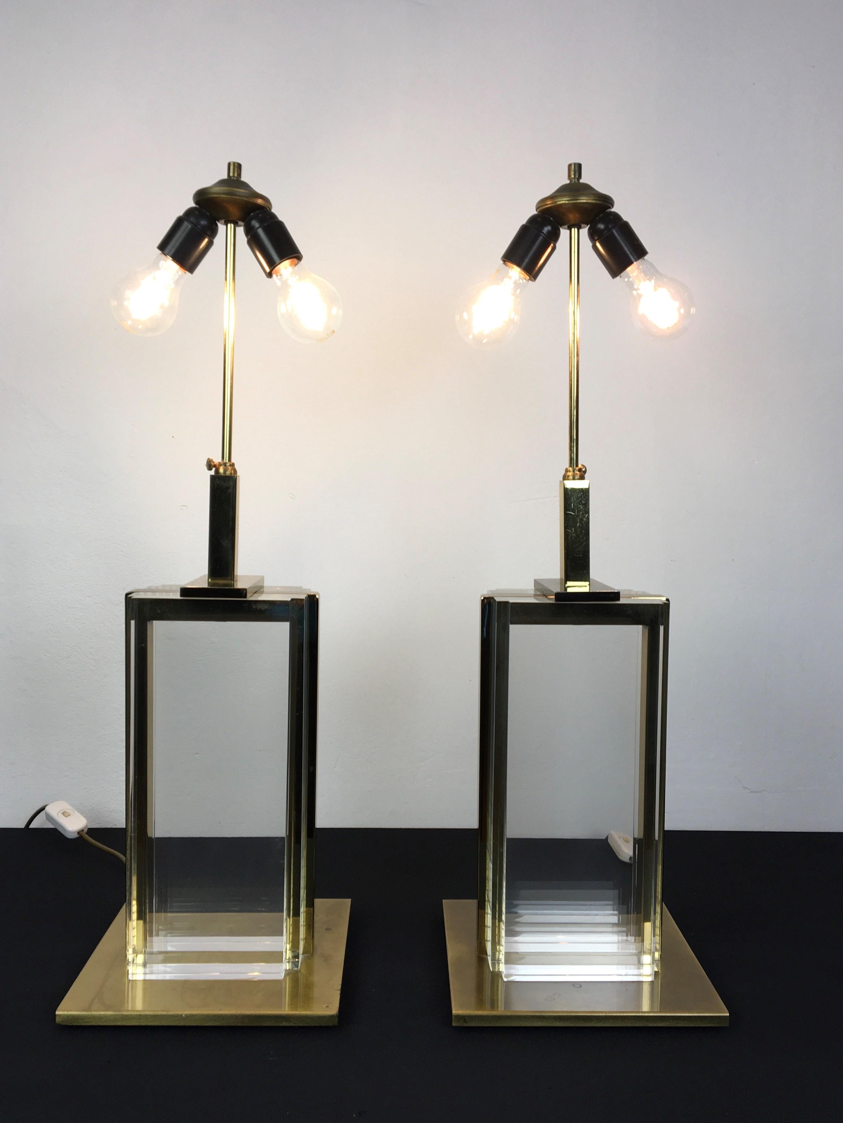Hollywood Regency Pair of Belgo Chrome Table Lamps, Lucite and Brass, 1970s For Sale