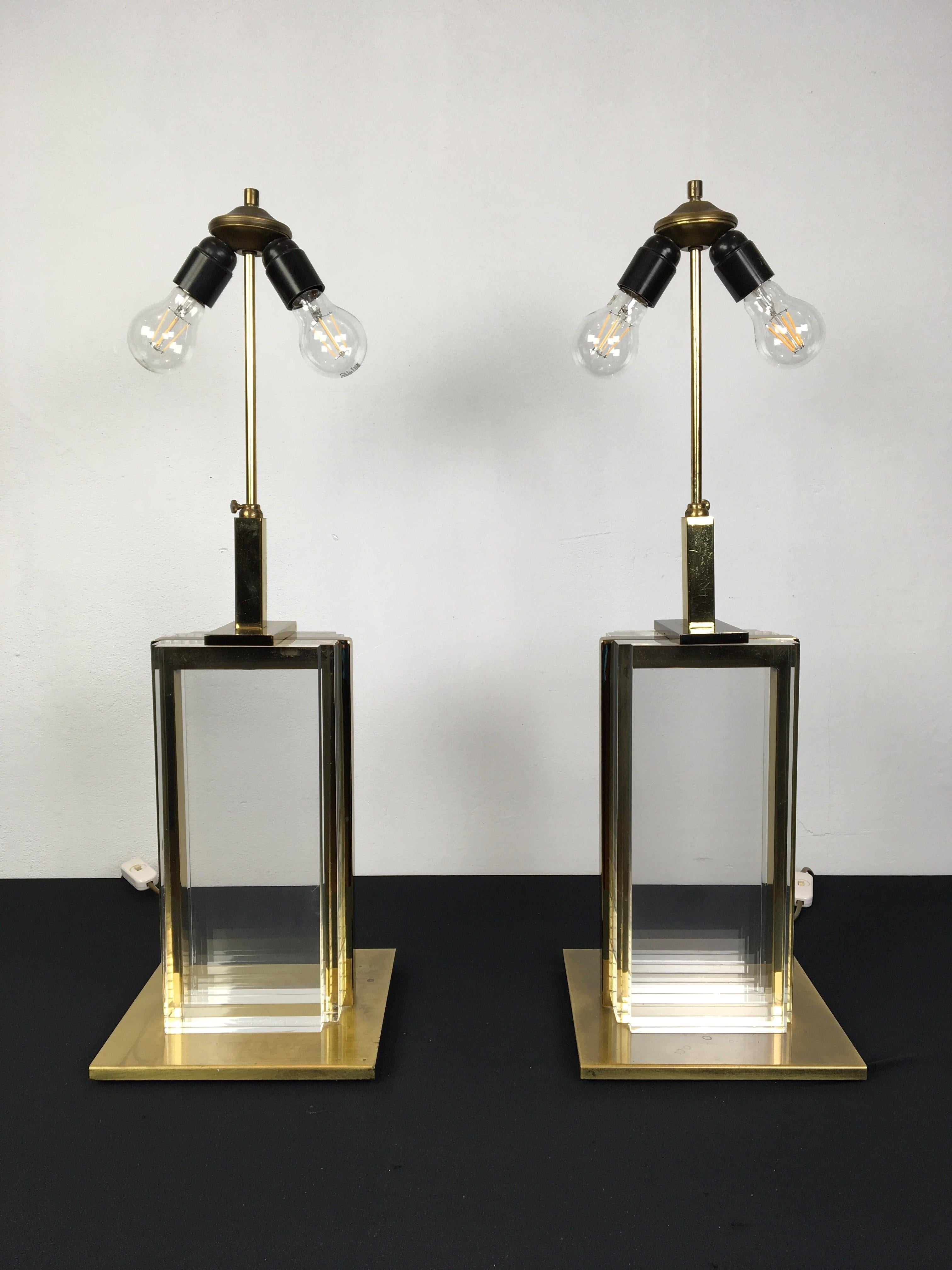 Belgian Pair of Lucite and Brass Belgo Chrome Table Lamps, 1970s For Sale