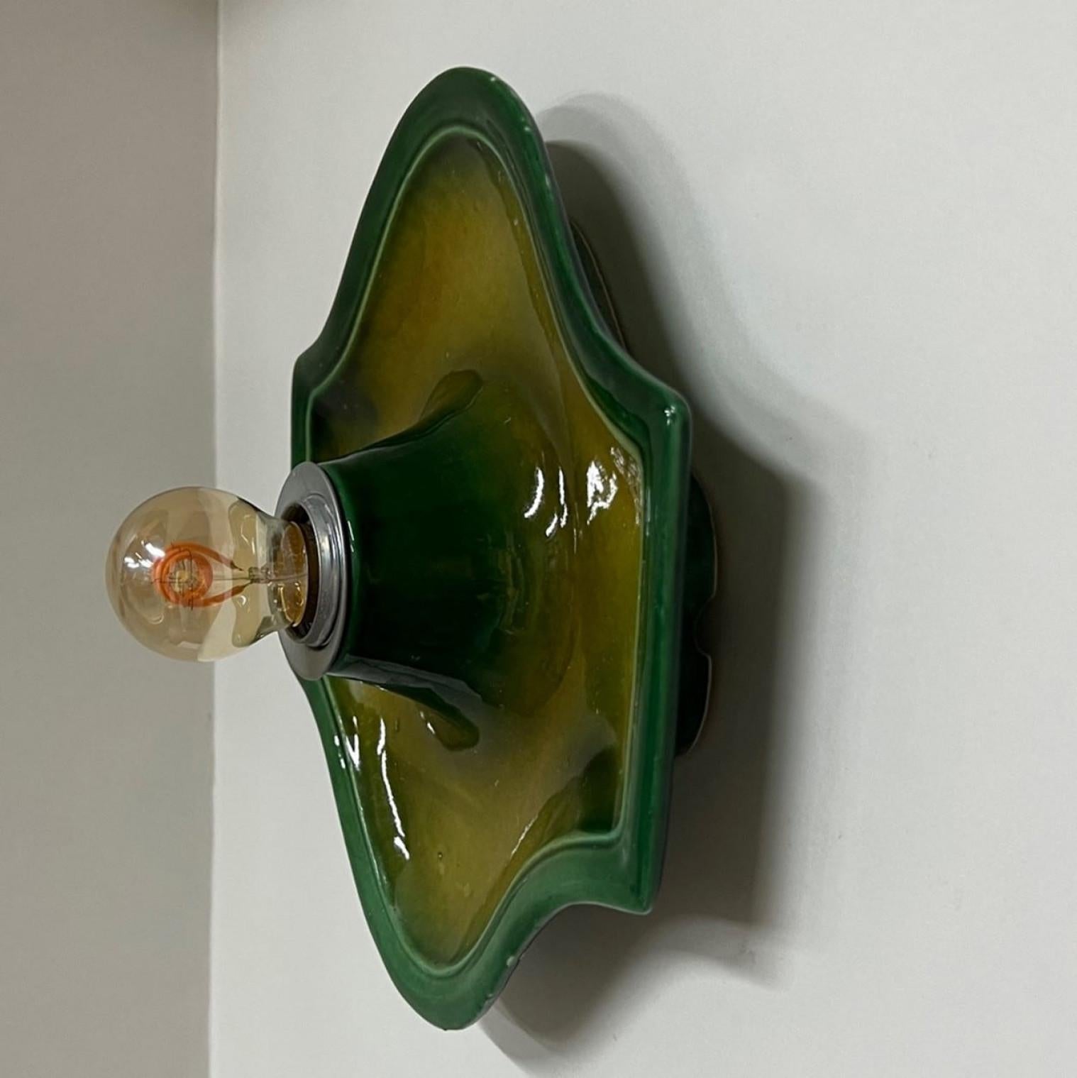 Vernissé Paire d'appliques en céramique verte en forme de cloche par Hustadt Keramik, Allemagne, 1970 en vente