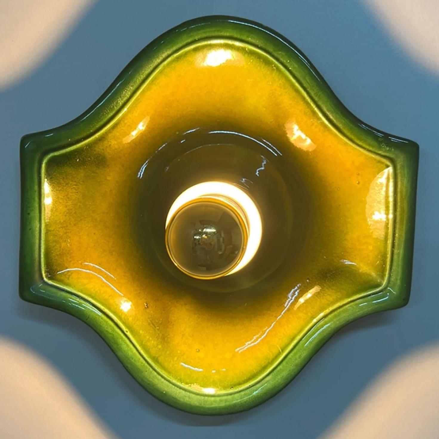 Céramique Paire d'appliques en céramique verte en forme de cloche par Hustadt Keramik, Allemagne, 1970 en vente