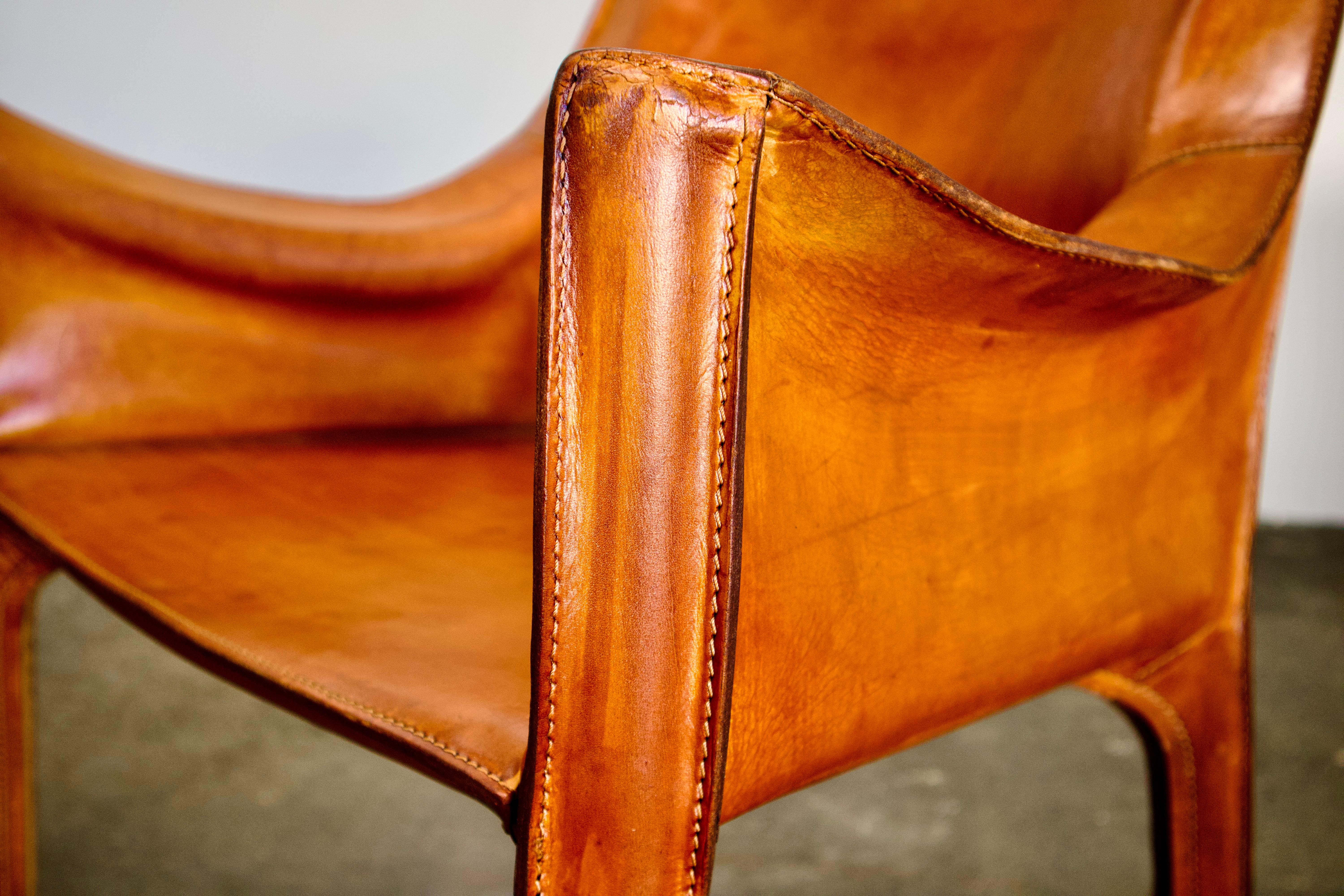 Italian Pair of Bellini CAB 413 Armchairs in Vintage Cognac Saddle Leather for Cassina
