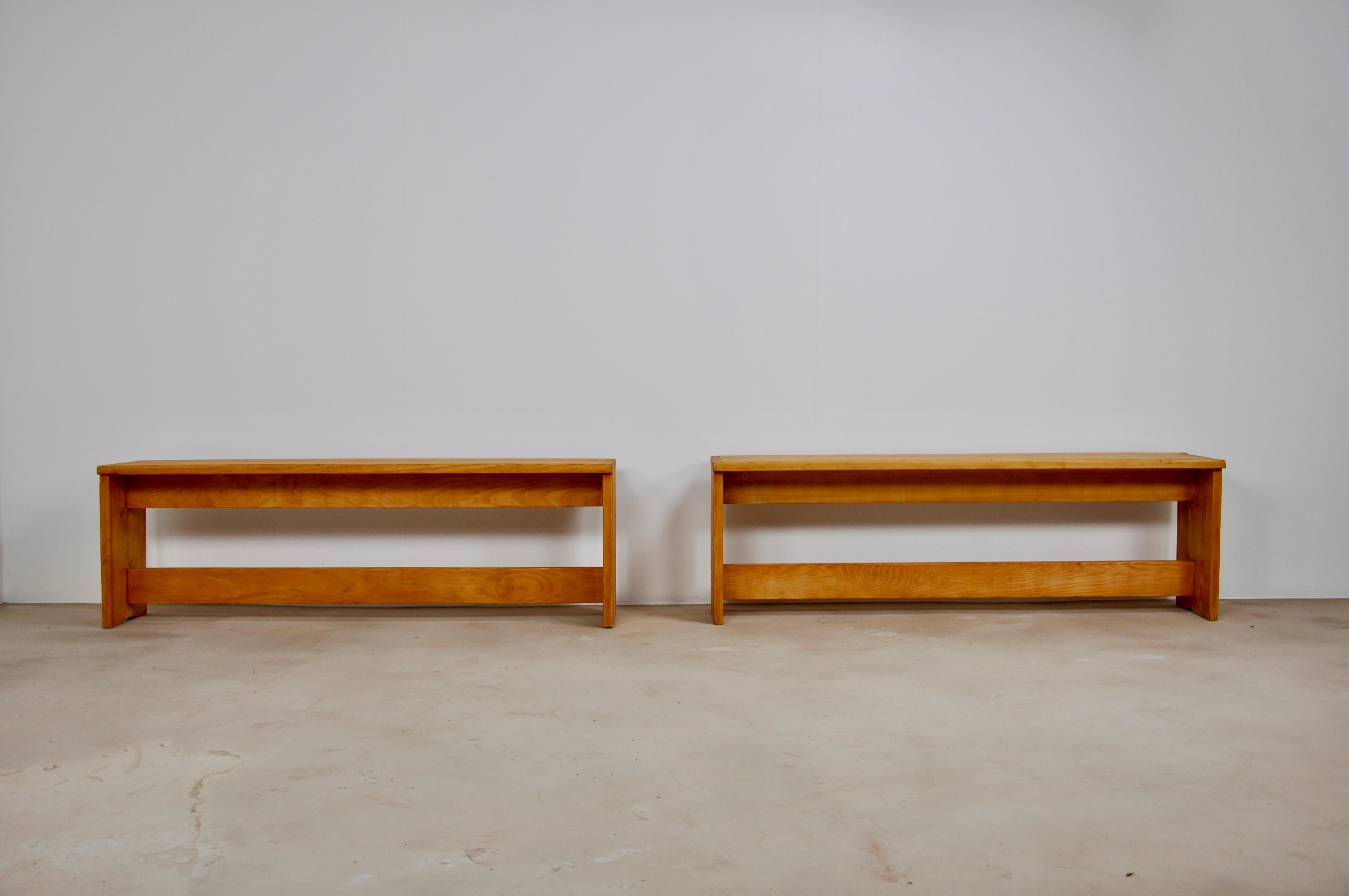 Pair of pine benches in the style Charlotte Perriand.