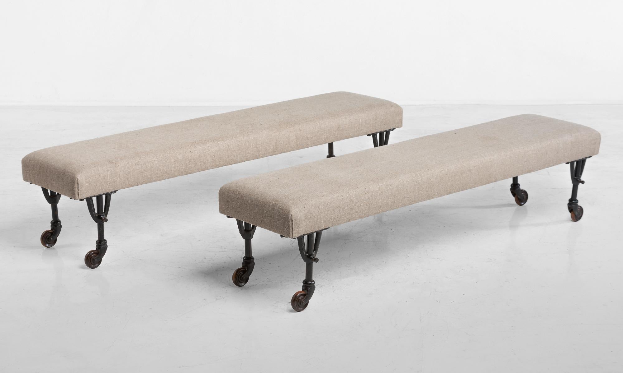 Pair of benches in Russian linen, circa 1930

Newly upholstered in Russian linen on patinated metal legs that are adjustable in height.

16 to 19 inch adjustable height.