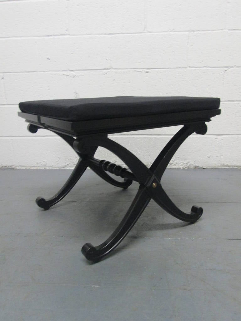 Mid-Century Modern Paire de bancs à la manière de la Maison Jansen en vente