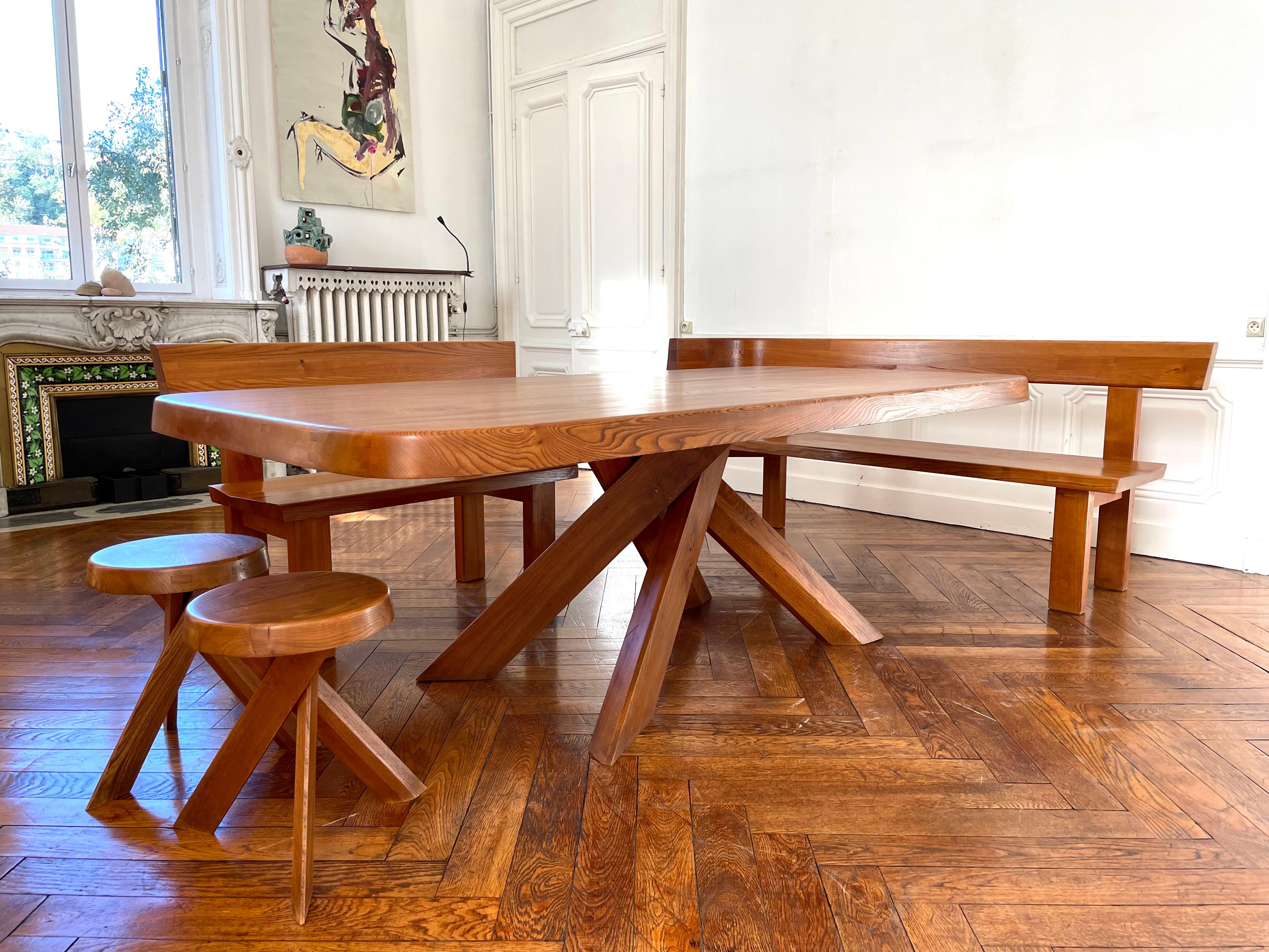 Pair of Benches Round S 35 Pierre Chapo in French Elm, 1970 In Good Condition For Sale In Lyon, FR