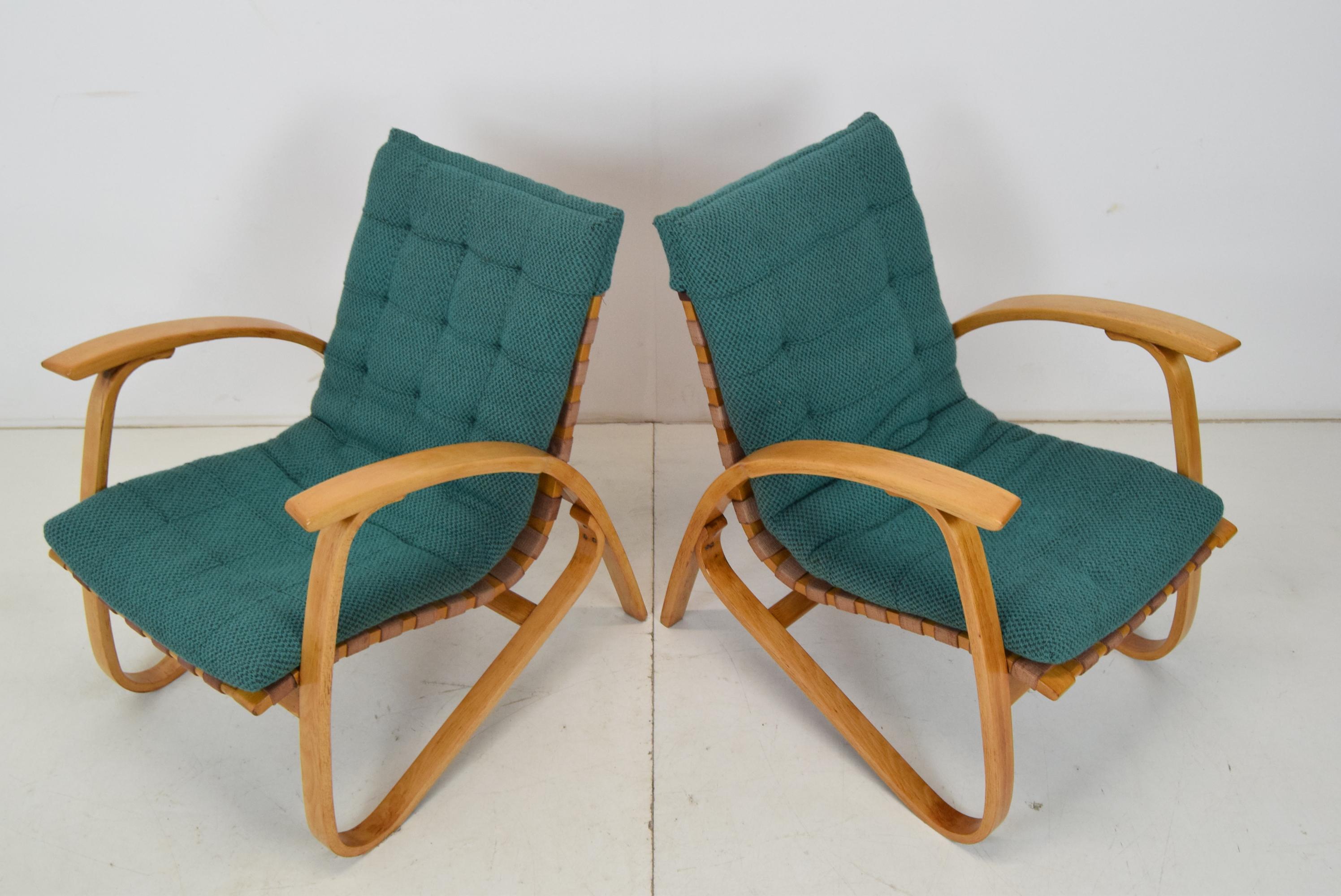 Czech Pair of Bent Beechwood Armchairs, Design Jan Vaněk, 1930's.  For Sale