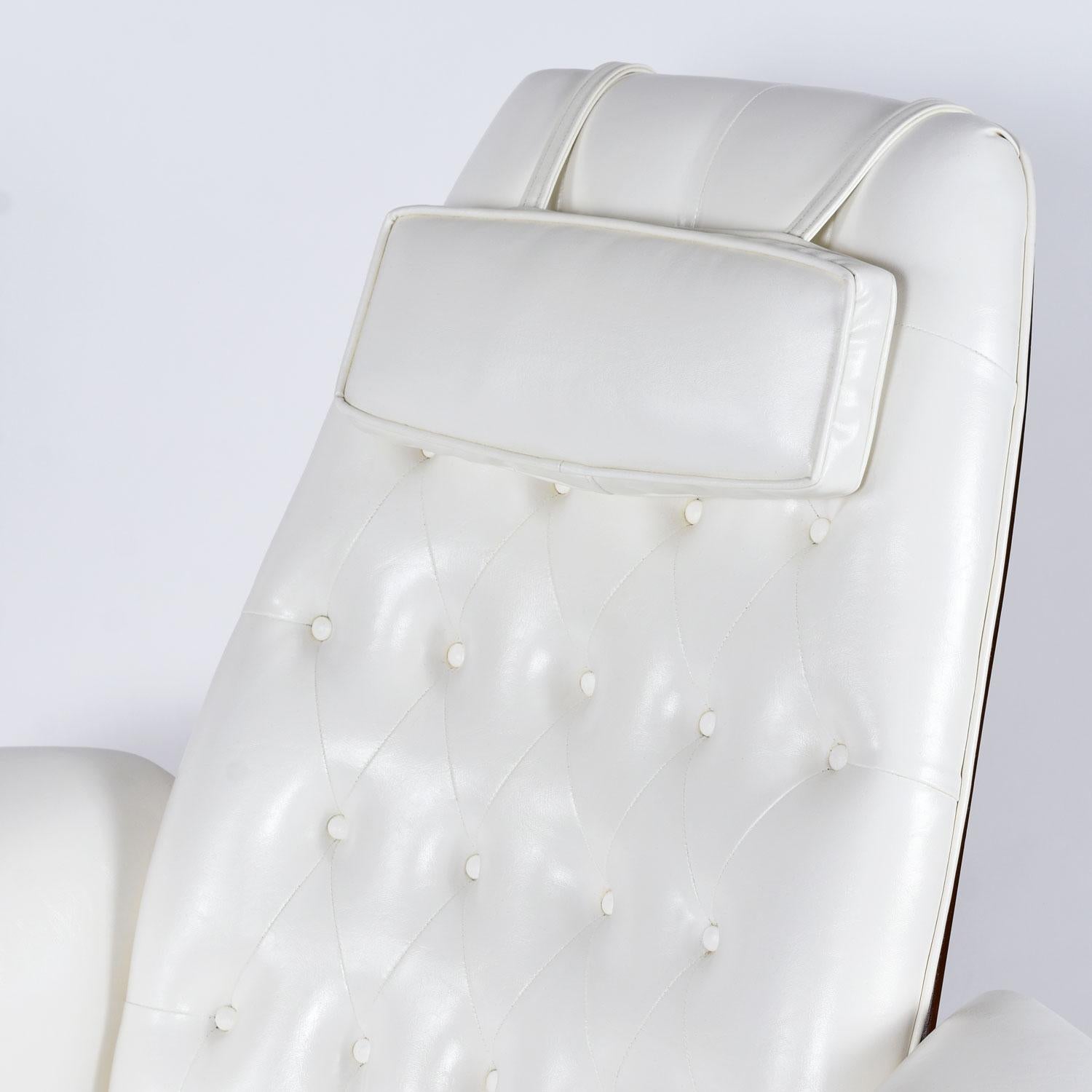 Restored Pair of Bent Ply Faux White Tufted Leather George Mulhauser Mr. Chairs For Sale 7