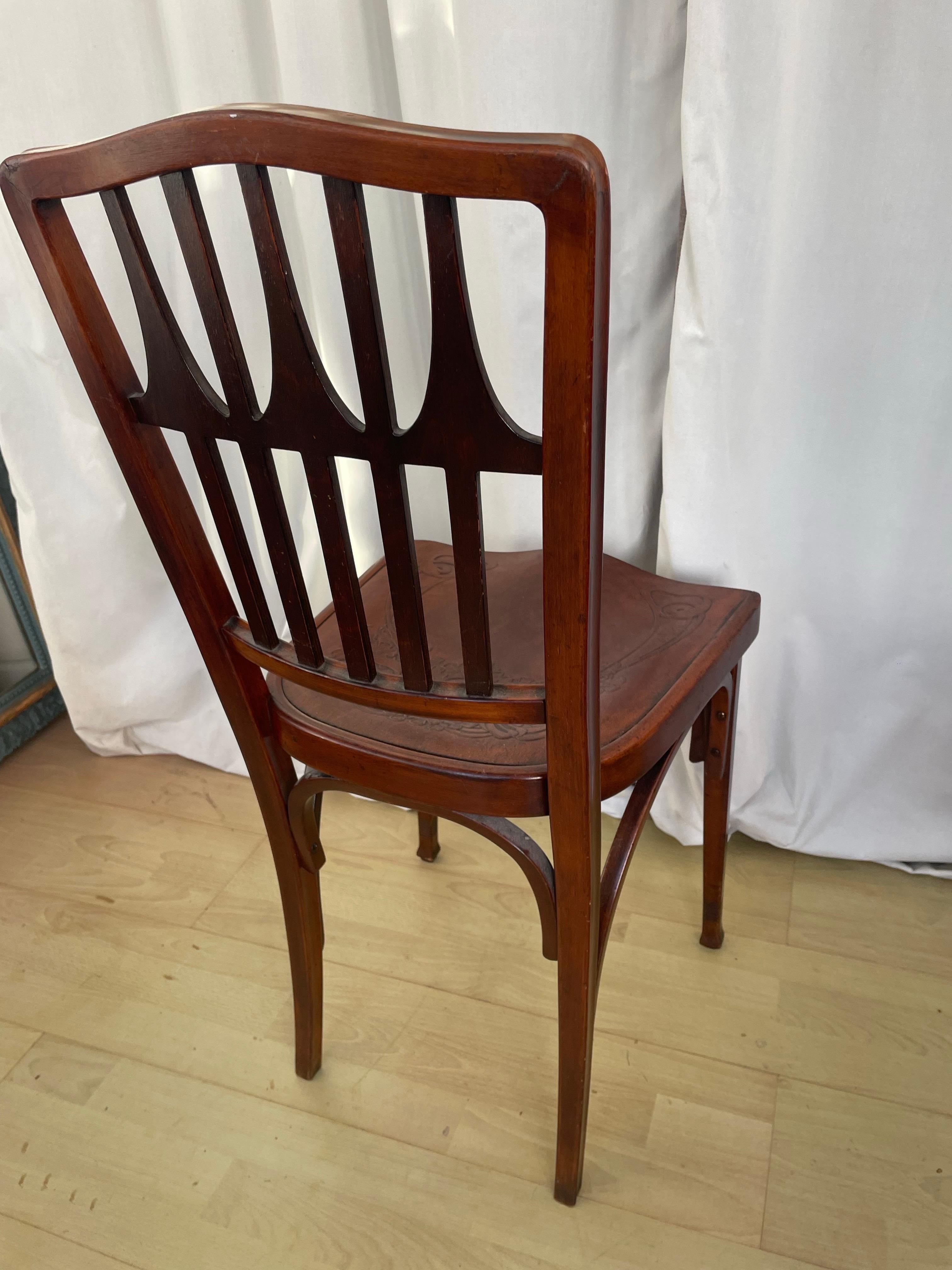 Coppia di sedie bentoowd dei fratelli Kohn in vendita 5