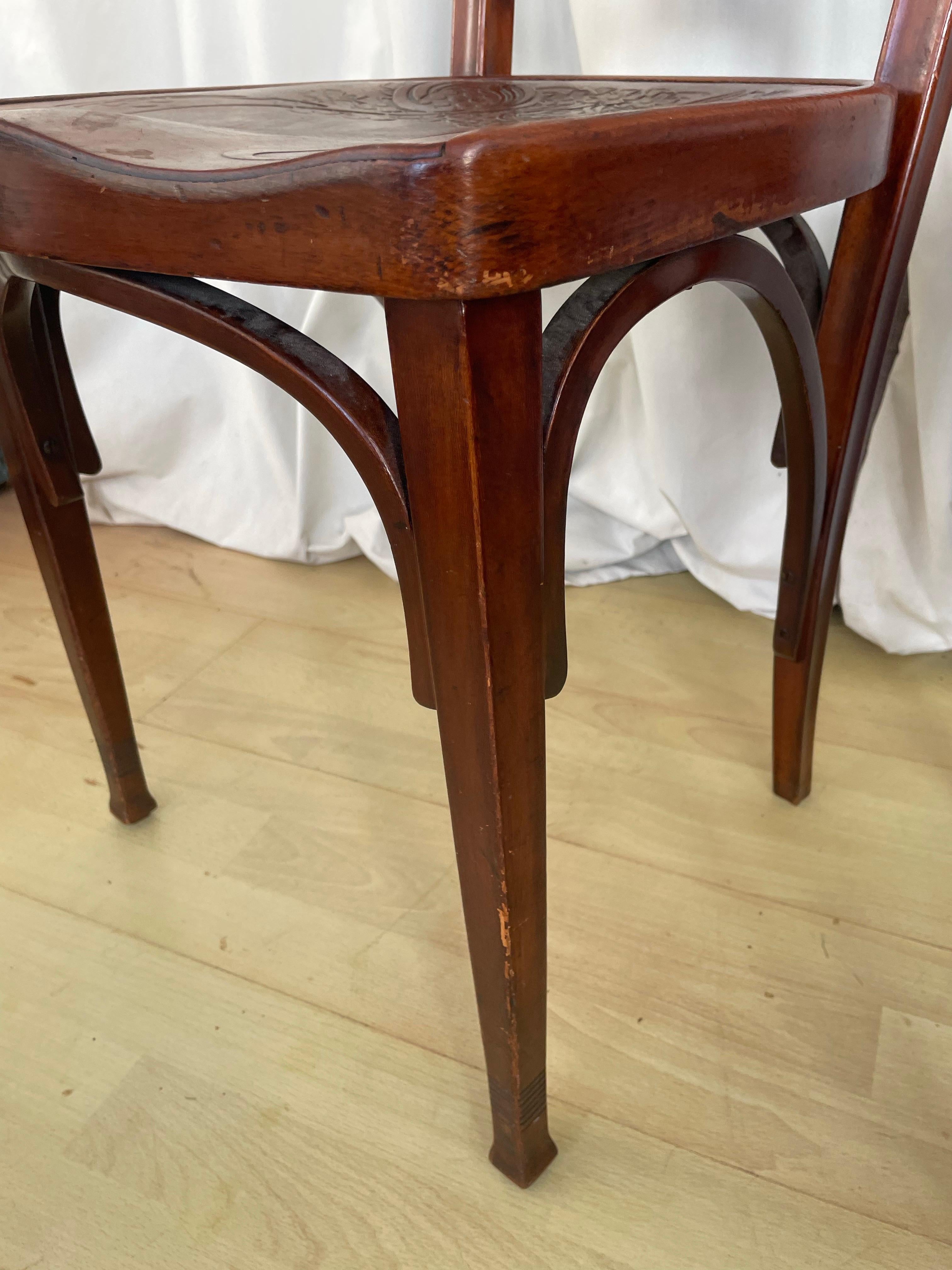 Coppia di sedie bentoowd dei fratelli Kohn in vendita 6