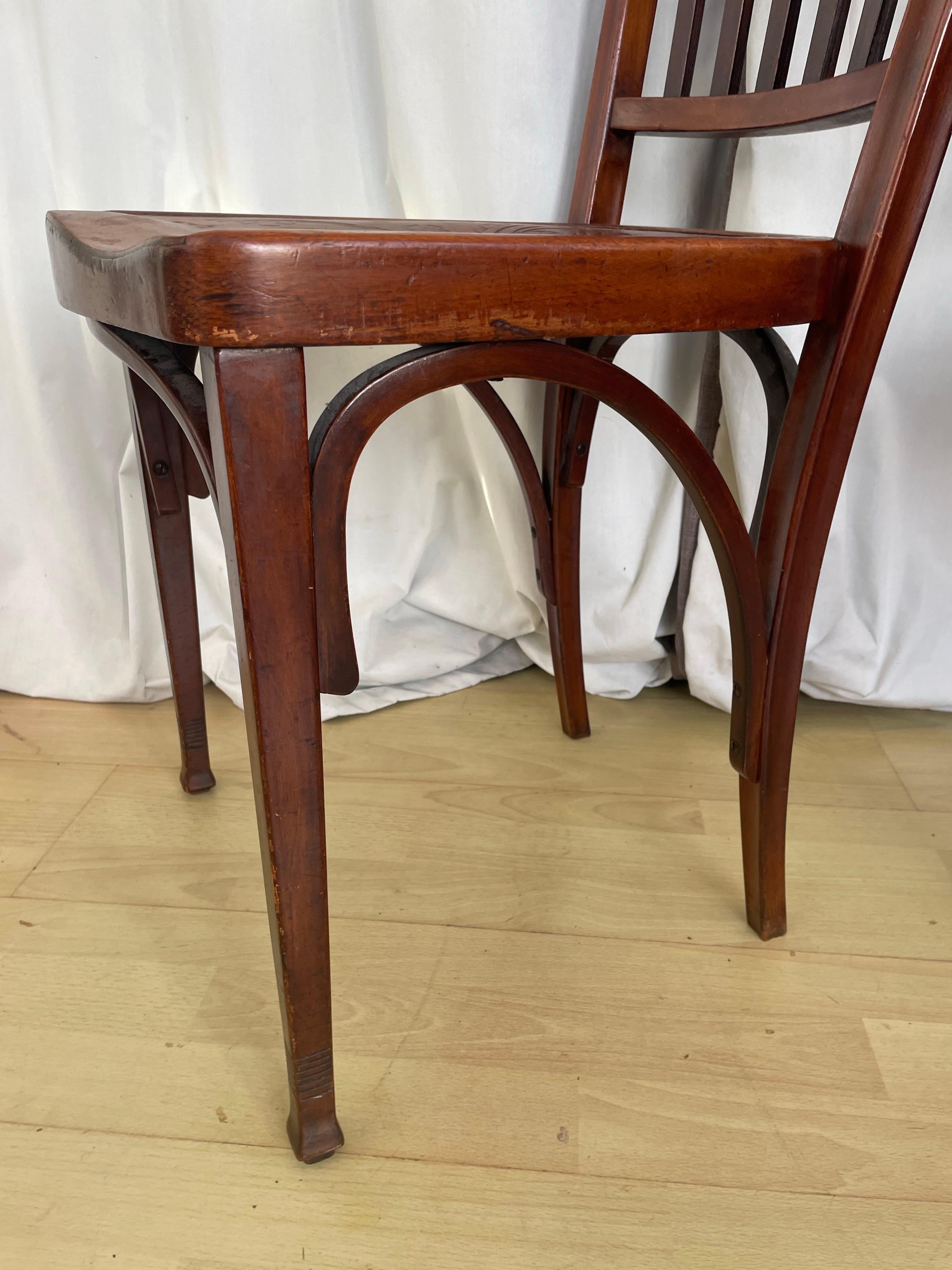 Coppia di sedie bentoowd dei fratelli Kohn in vendita 1