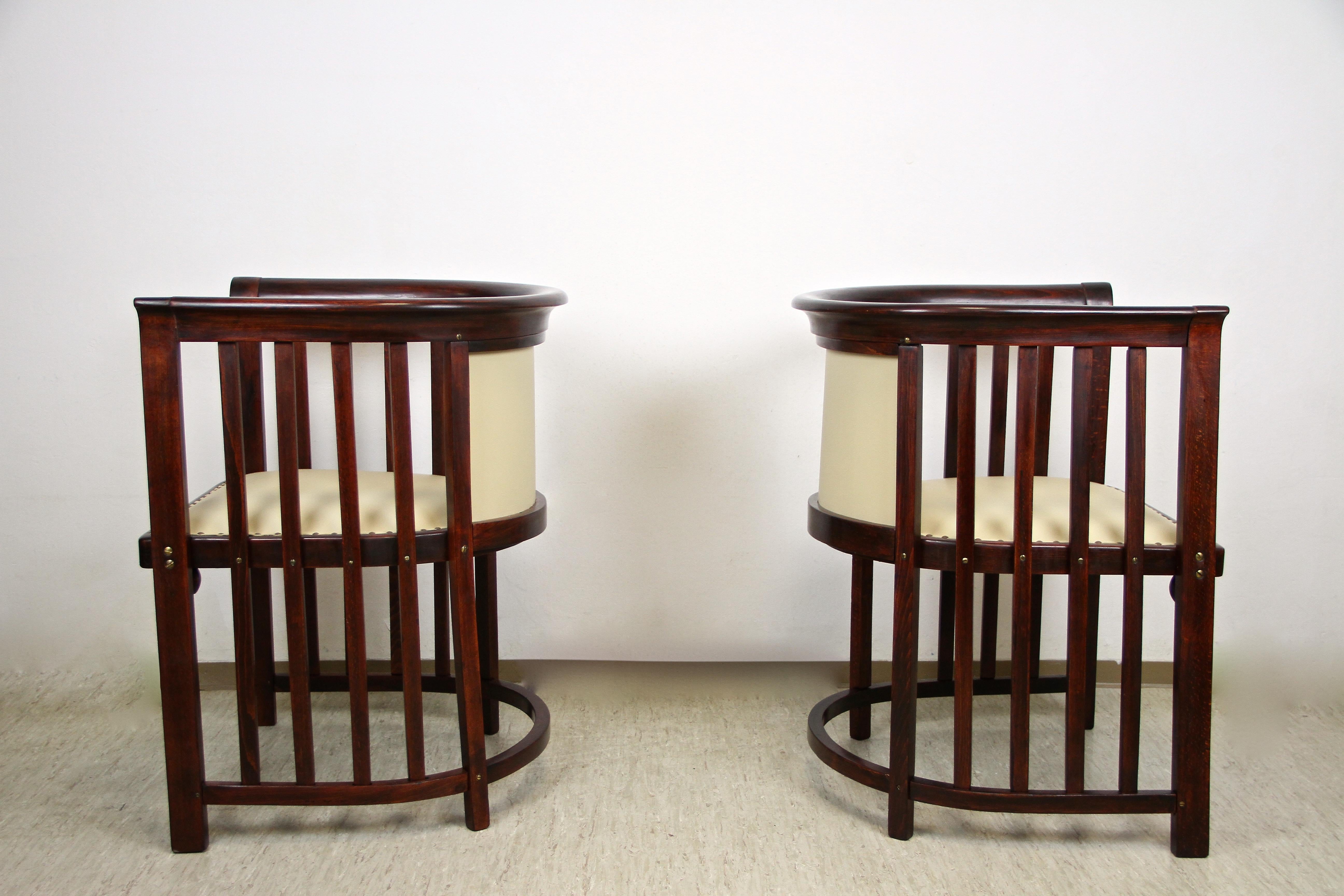 Pair of Bentwood Armchairs by J. Hoffmann and Thonet Table, Austria, circa 1905 1