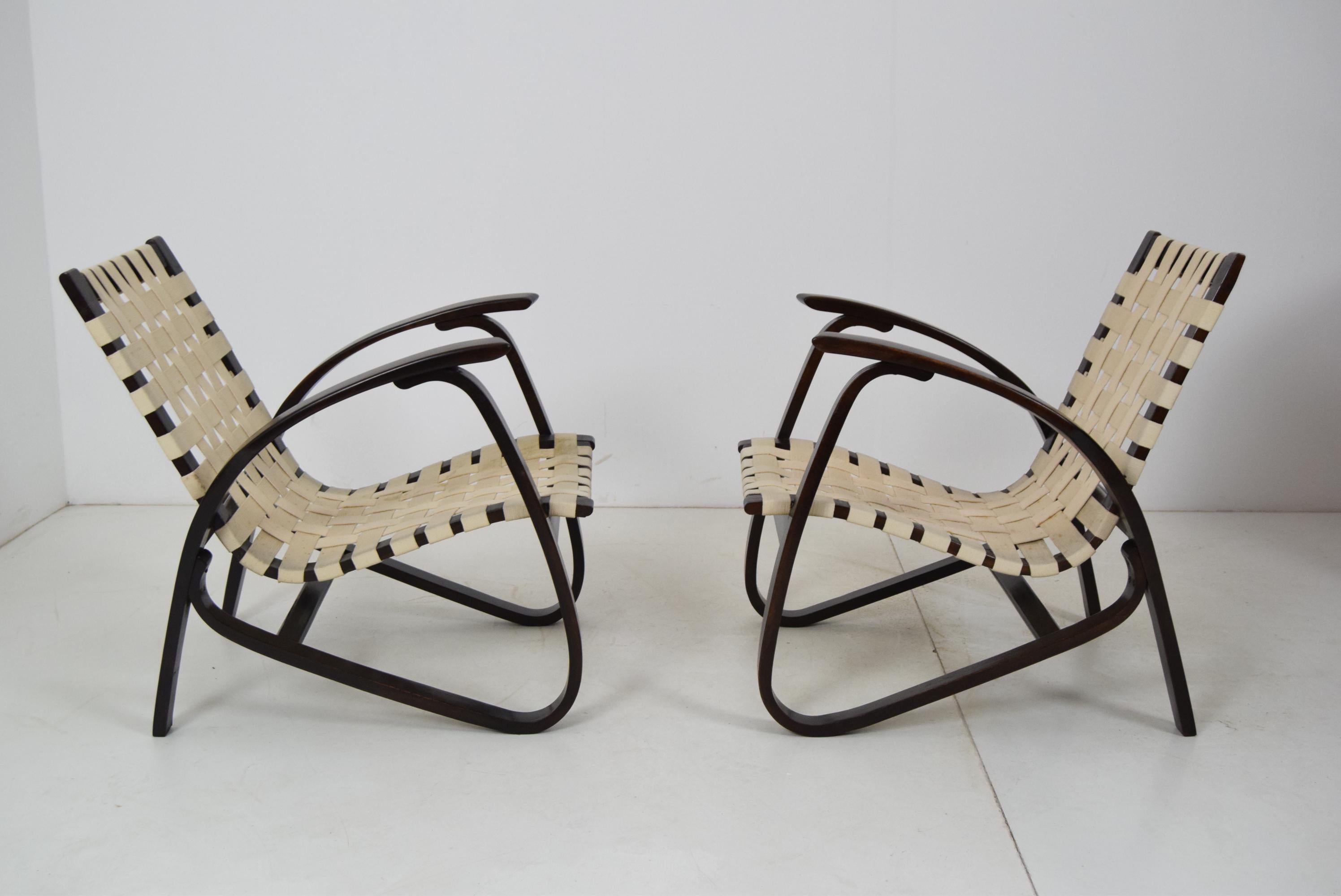 Art Deco Pair of Bentwood Armchairs by Jan Vanek for UP Závody, 1930s