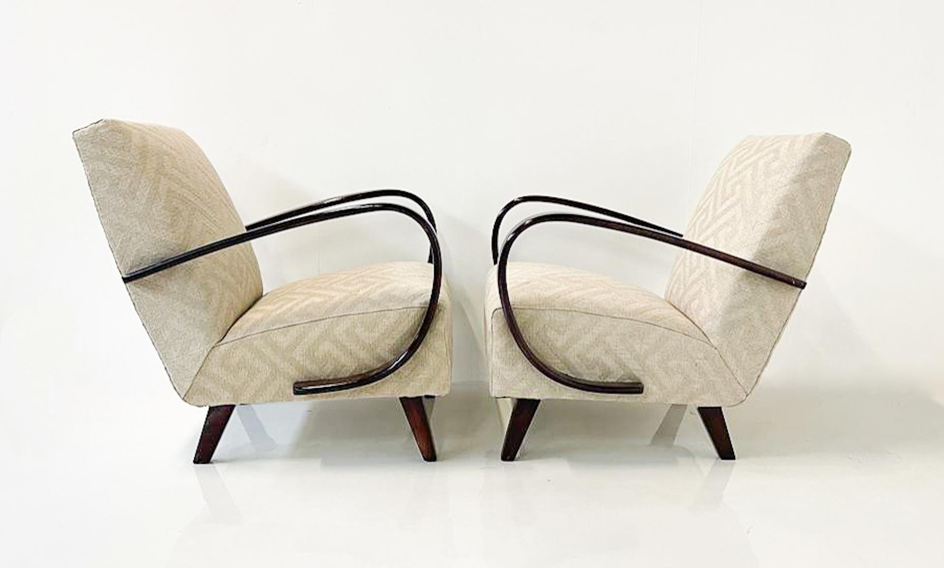 Fabric Pair of Bentwood Armchairs by Jindrich Halabala - Czech Republic 1940s For Sale