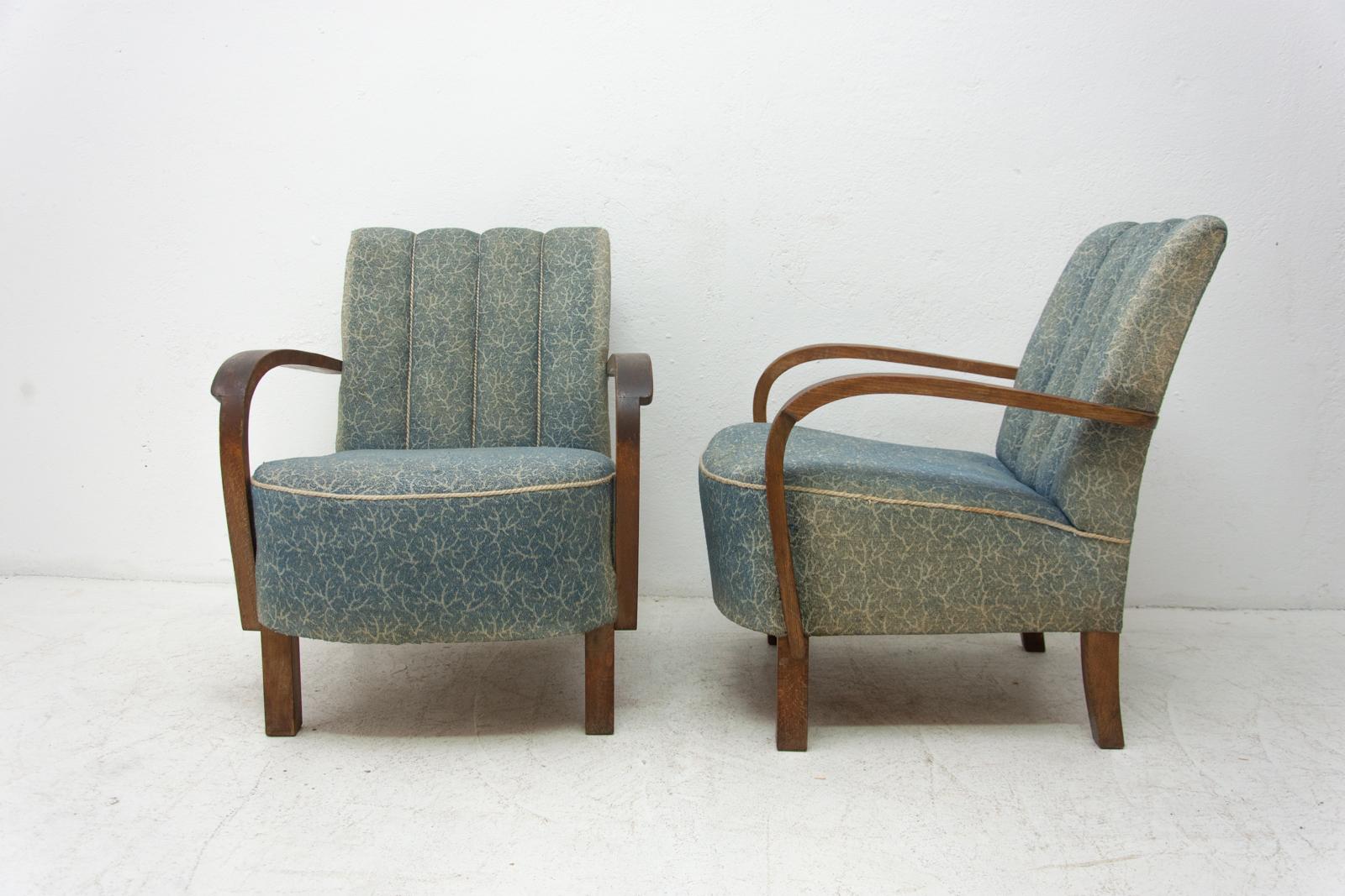 Fabric Pair of Bentwood Armchairs by Jindřich Halabala for UP Závody, 1930s