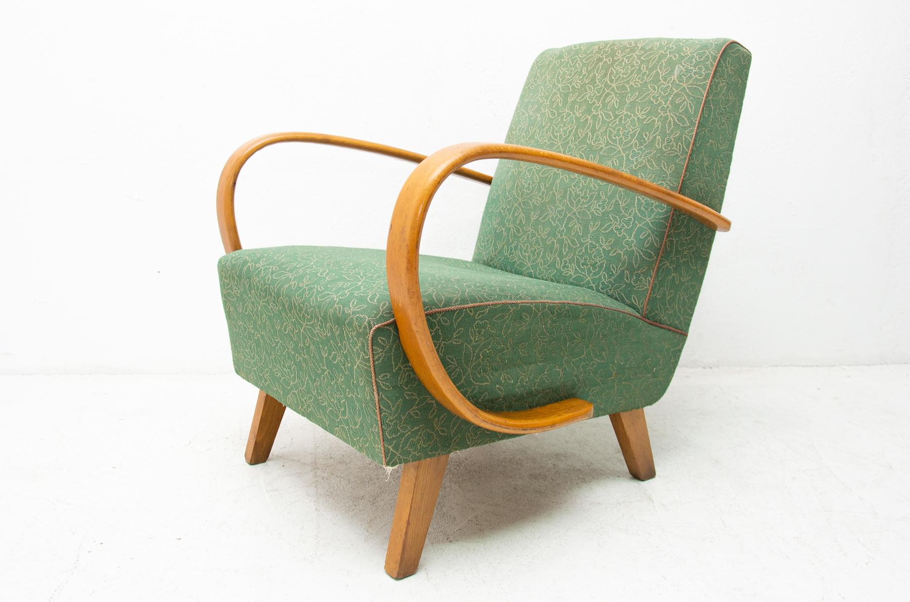 Pair of Bentwood Armchairs by Jindřich Halabala for UP Závody, 1950s 3