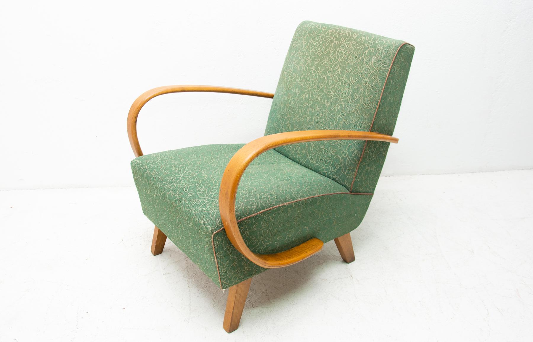 Pair of Bentwood Armchairs by Jindřich Halabala for UP Závody, 1950s 4