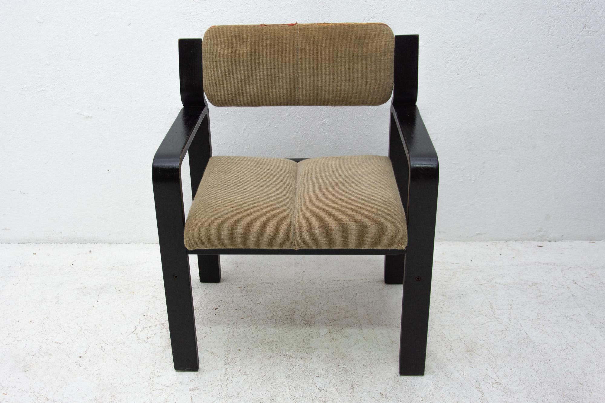Pair of Bentwood Armchairs by Ludvík Volák for Dřevopodnik Holešov, 1980s 4