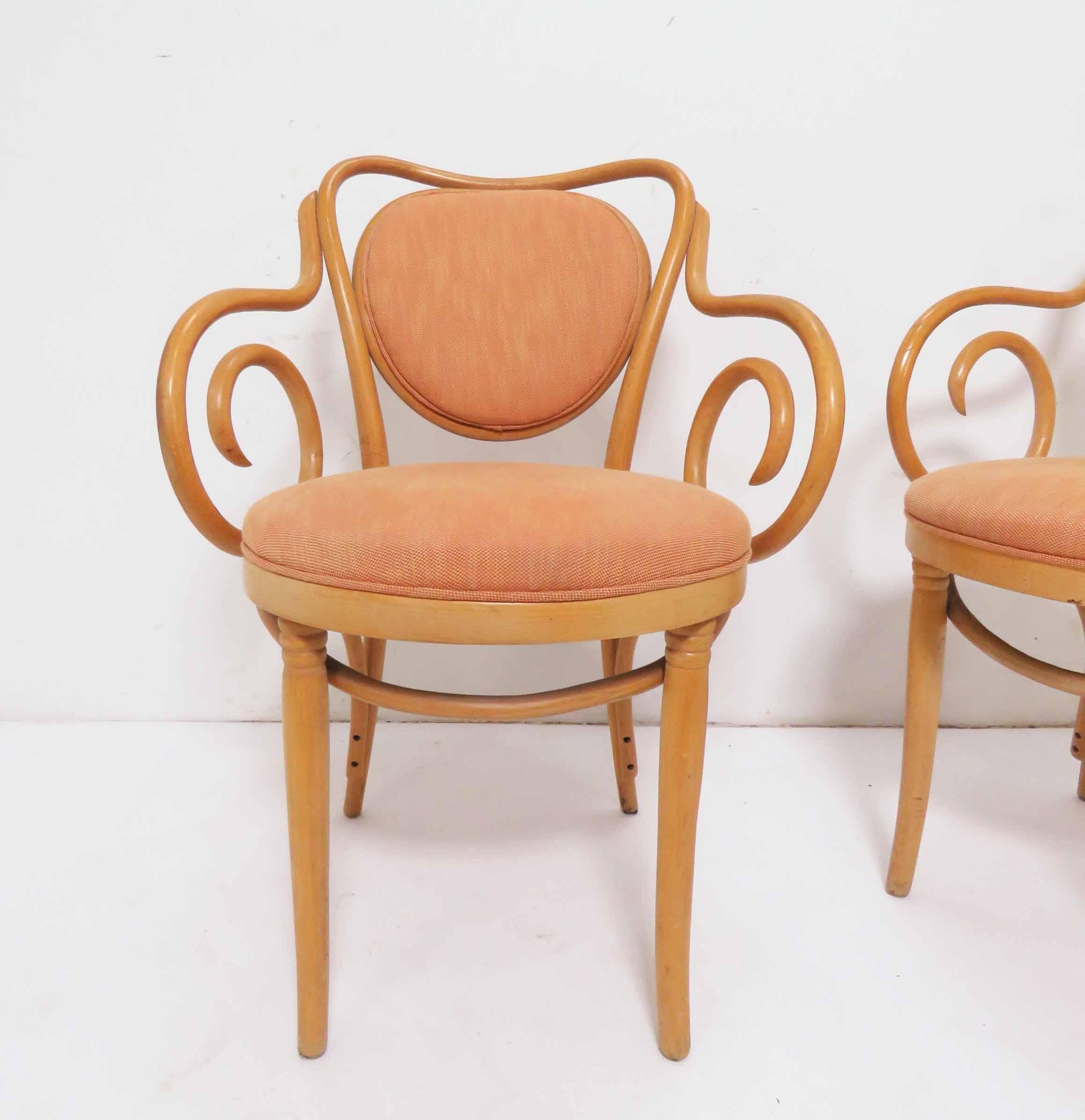 Pair of Bentwood Armchairs in the Manner of Thonet No. 5, circa 1950s In Good Condition In Peabody, MA