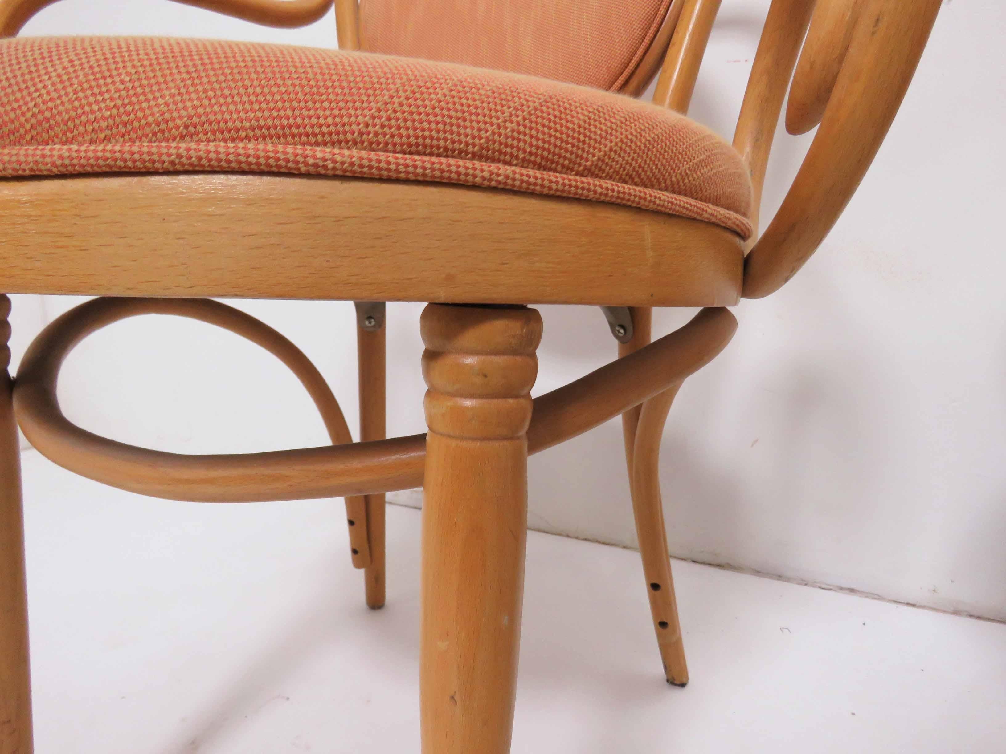 Pair of Bentwood Armchairs in the Manner of Thonet No. 5, circa 1950s 1