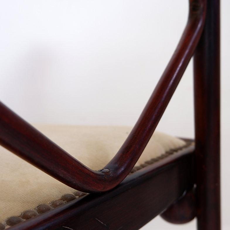 Pair of bentwood Armchairs mod. Fledermaus by Josef Hoffmann for Thonet, 1910s For Sale 6
