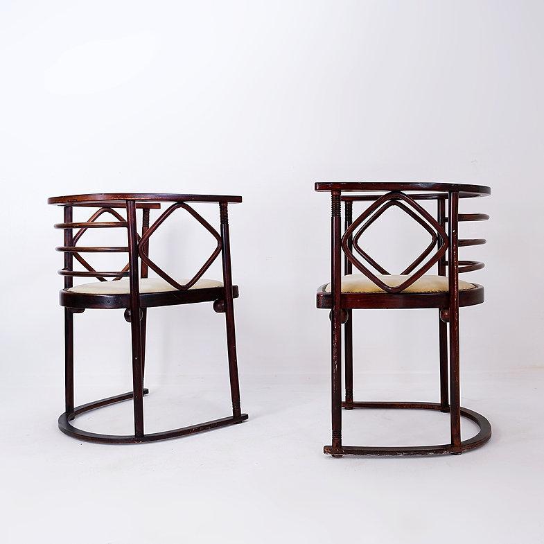 Pair of bentwood Armchairs mod. Fledermaus by Josef Hoffmann for Thonet, 1910s In Good Condition For Sale In Brussels , BE