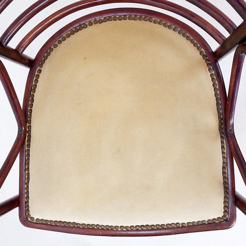 Bentwood Pair of bentwood Armchairs mod. Fledermaus by Josef Hoffmann for Thonet, 1910s For Sale