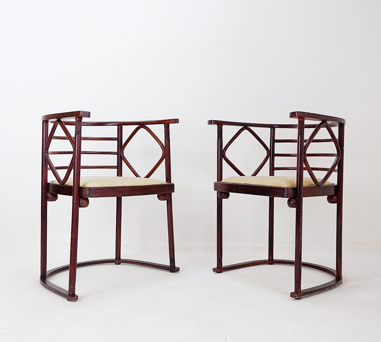 Pair of bentwood Armchairs mod. Fledermaus by Josef Hoffmann for Thonet, 1910s 3