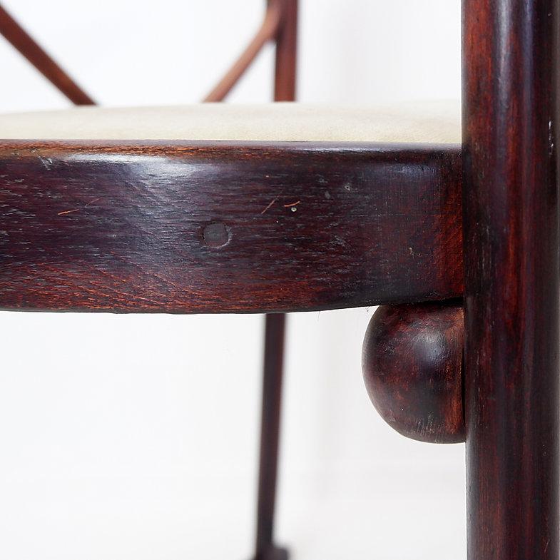 Pair of bentwood Armchairs mod. Fledermaus by Josef Hoffmann for Thonet, 1910s For Sale 2