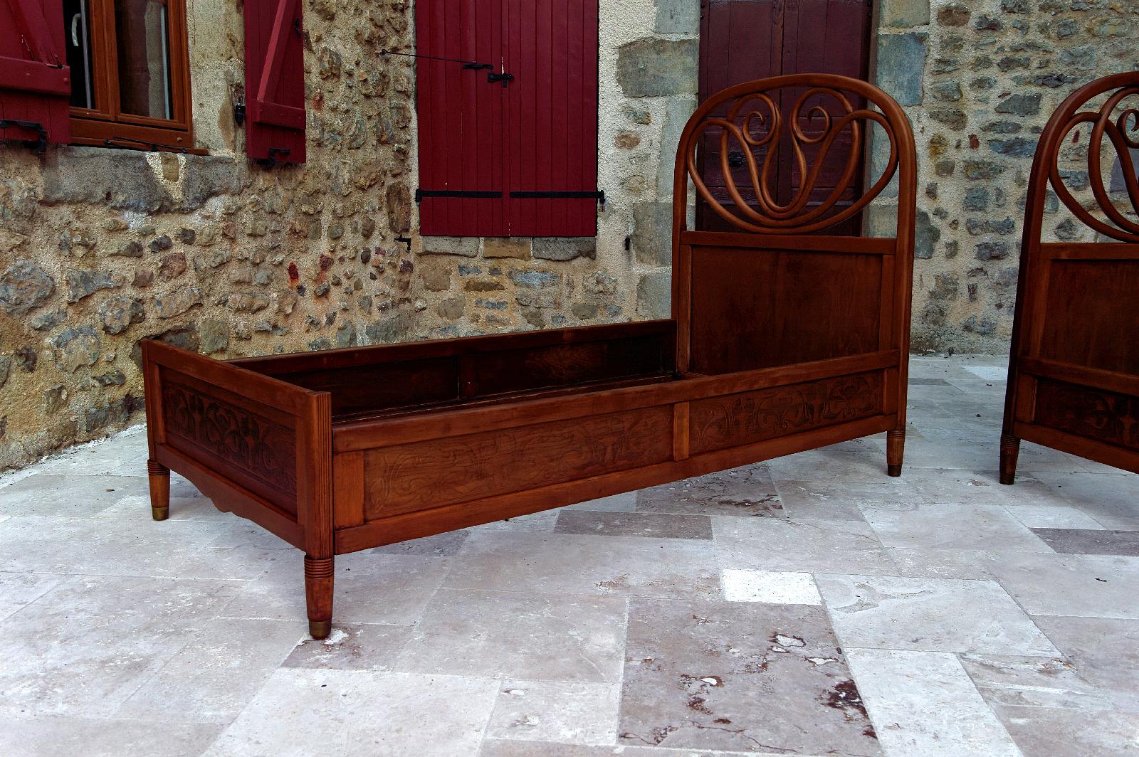 Pair of Bentwood Beds by Thonet, circa 1900 5