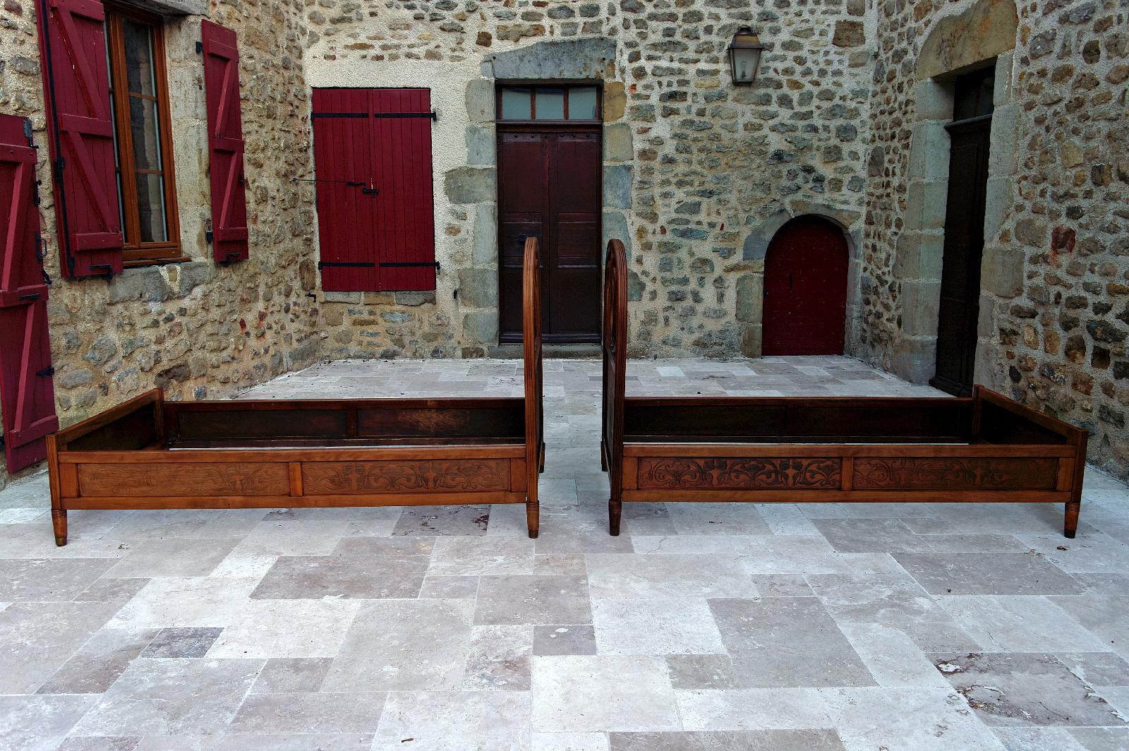 Czech Pair of Bentwood Beds by Thonet, circa 1900 For Sale