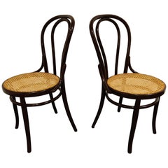 Paire de chaises de bar en bois cintr, annes 1950