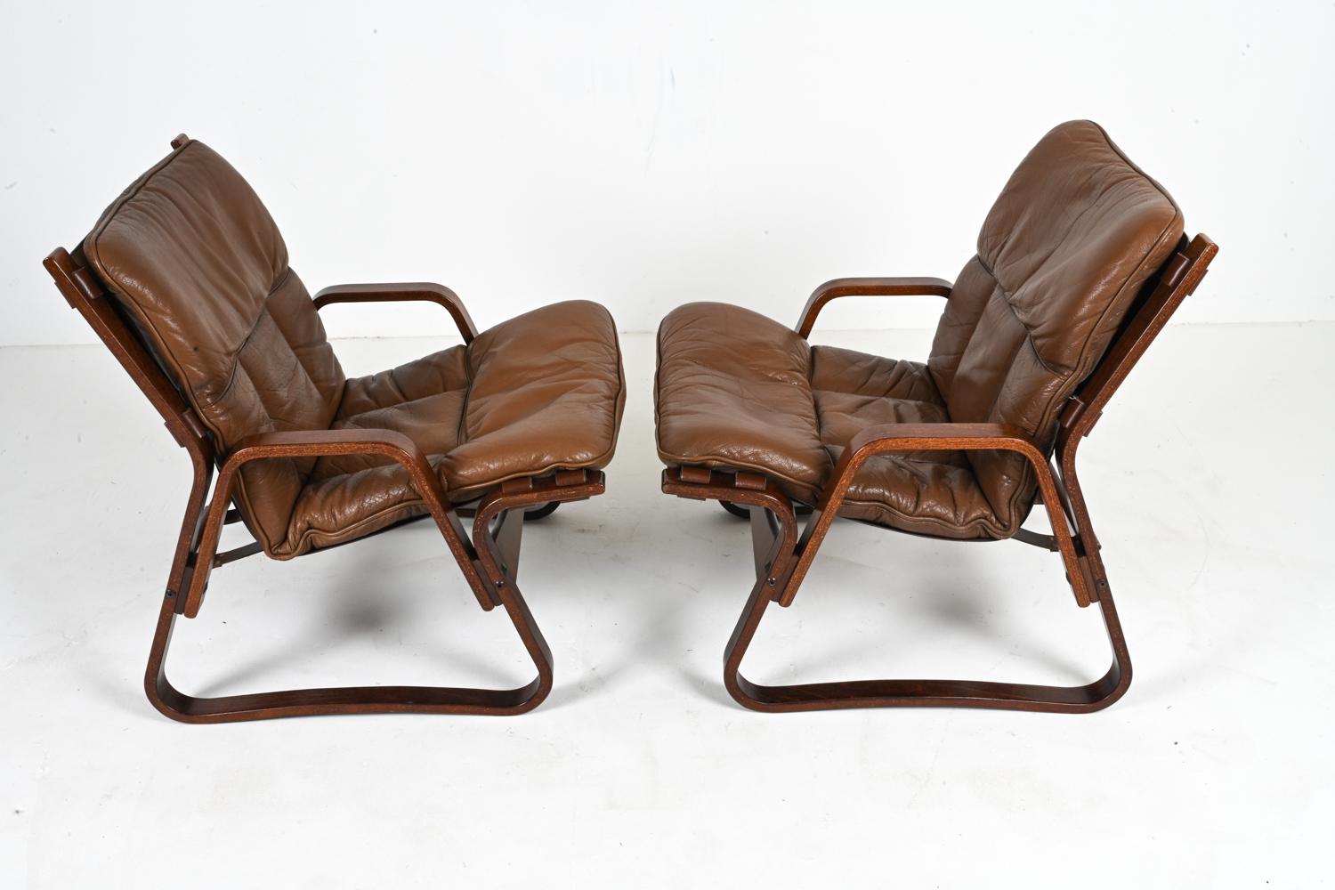 Pair of Bentwood & Buffalo Leather Lounge Chairs by Giske Carlsen for Kleppe For Sale 4