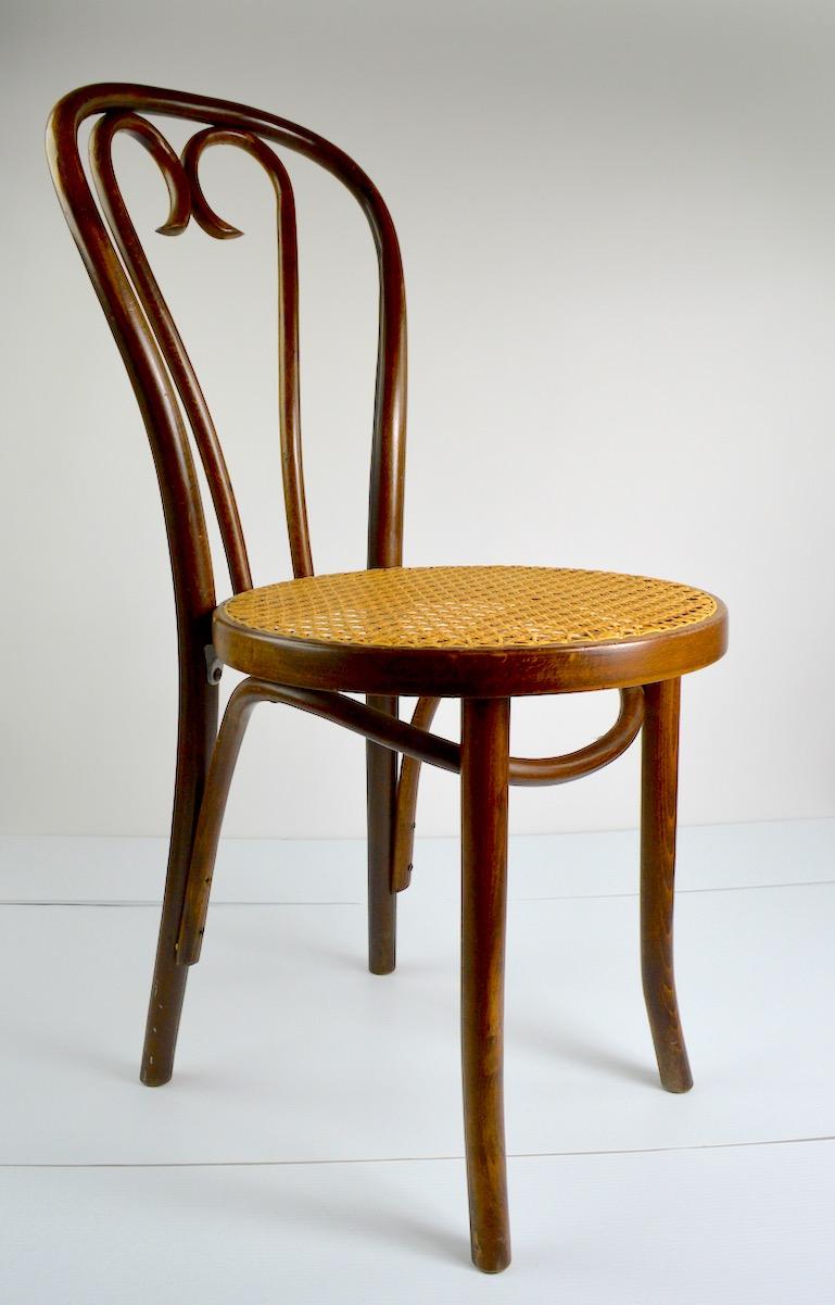 Pair of Bentwood Cafe Chairs by Thonet In Good Condition In New York, NY
