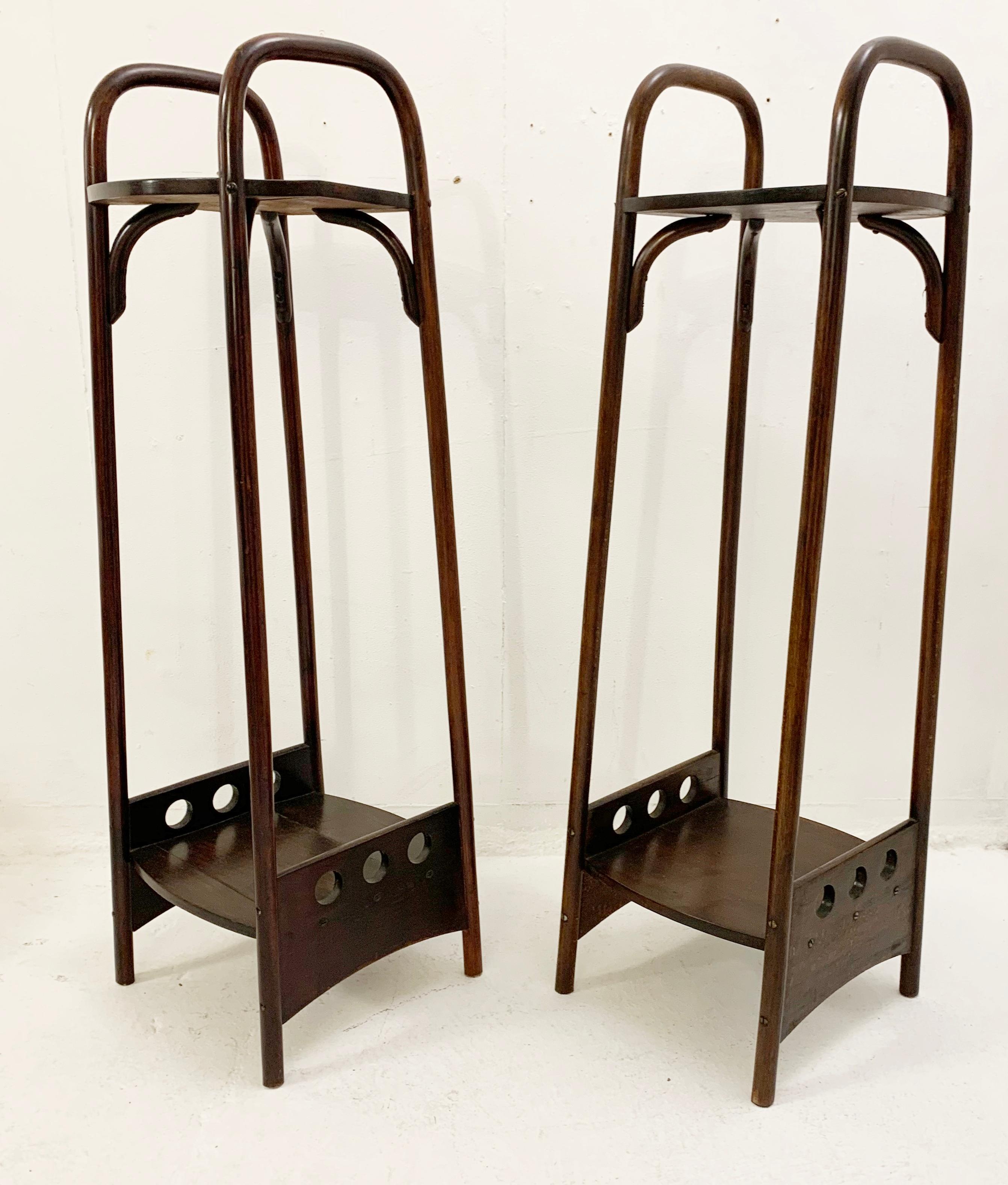 Pair of Bentwood Harnesses by Thonet, 1930s For Sale 1