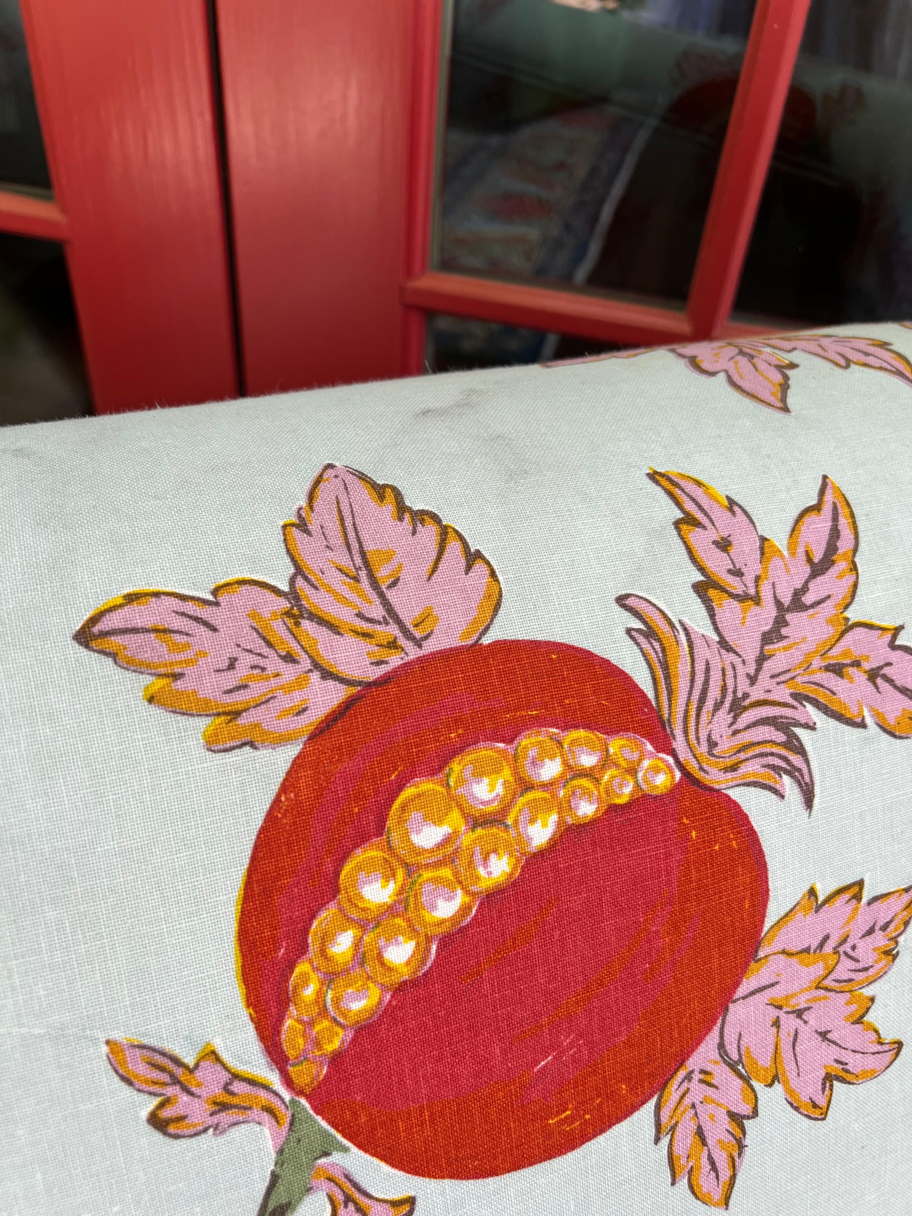 Mid-Century Modern Pair of Bentwood Lounge Chairs in the Style of Halabala in Raoul Textile en vente