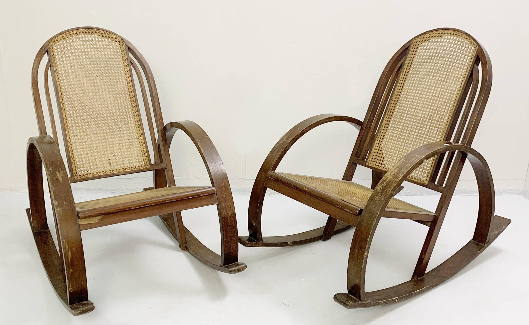 Mid-Century Modern Pair of Bentwood Rocking Chairs with Sitting and Back in Caning