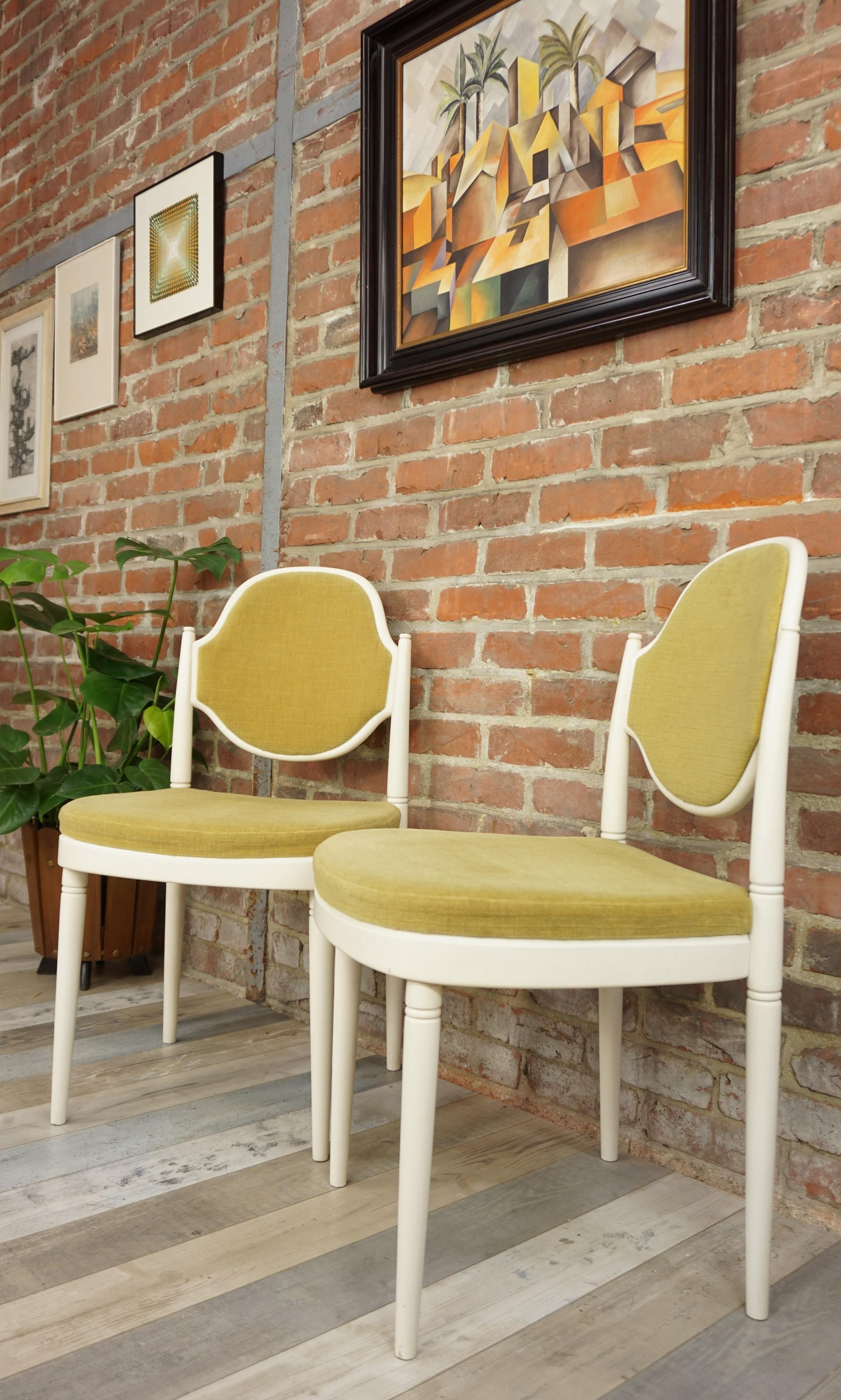 Pair of Bentwood Thonet Chairs Design Hanno Von Gustedt 5