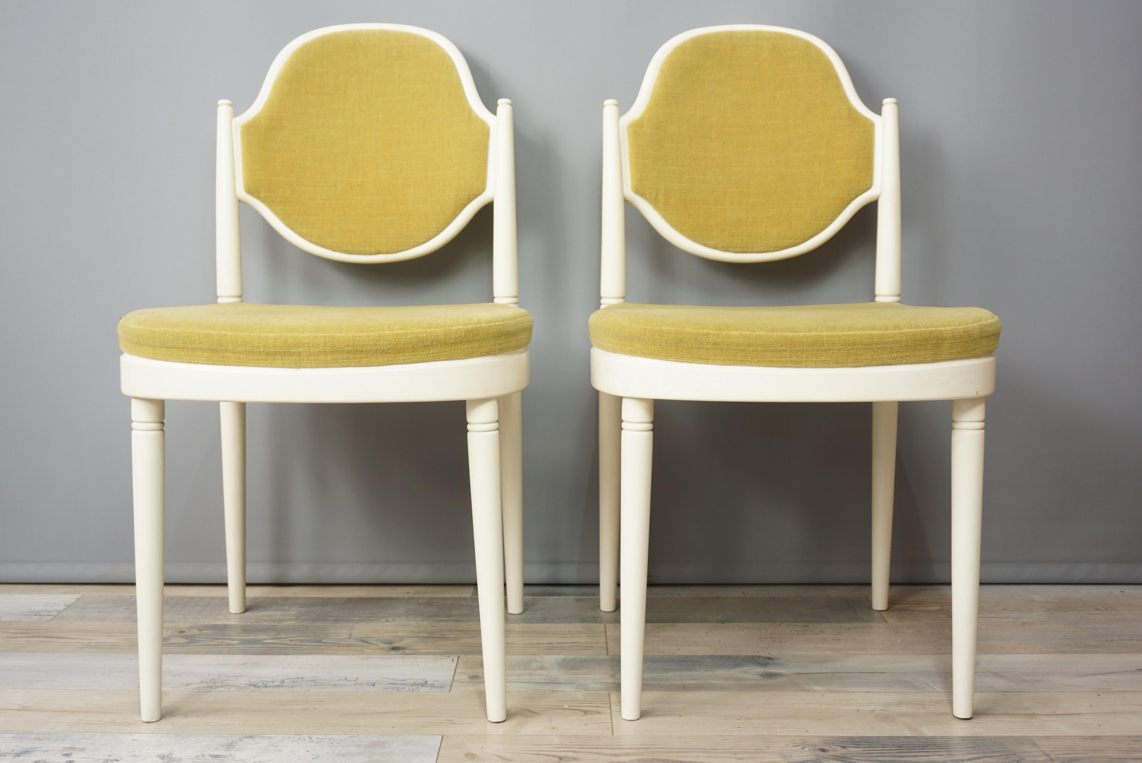 Mid-Century Modern Pair of Bentwood Thonet Chairs Design Hanno Von Gustedt