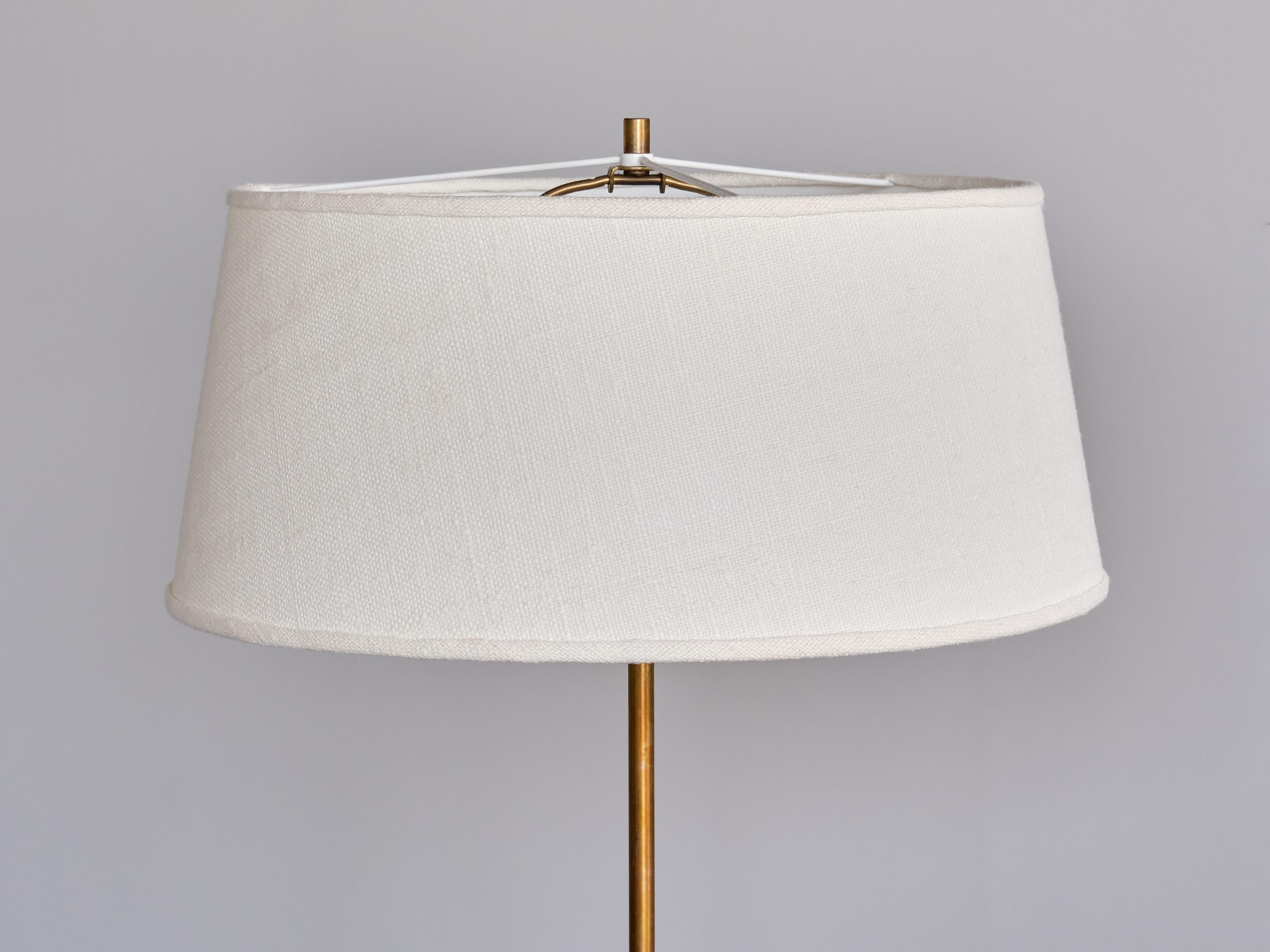 Pair of Bergboms G-31 Floor Lamps in Brass, Leather and Linen, Sweden, 1940s For Sale 7