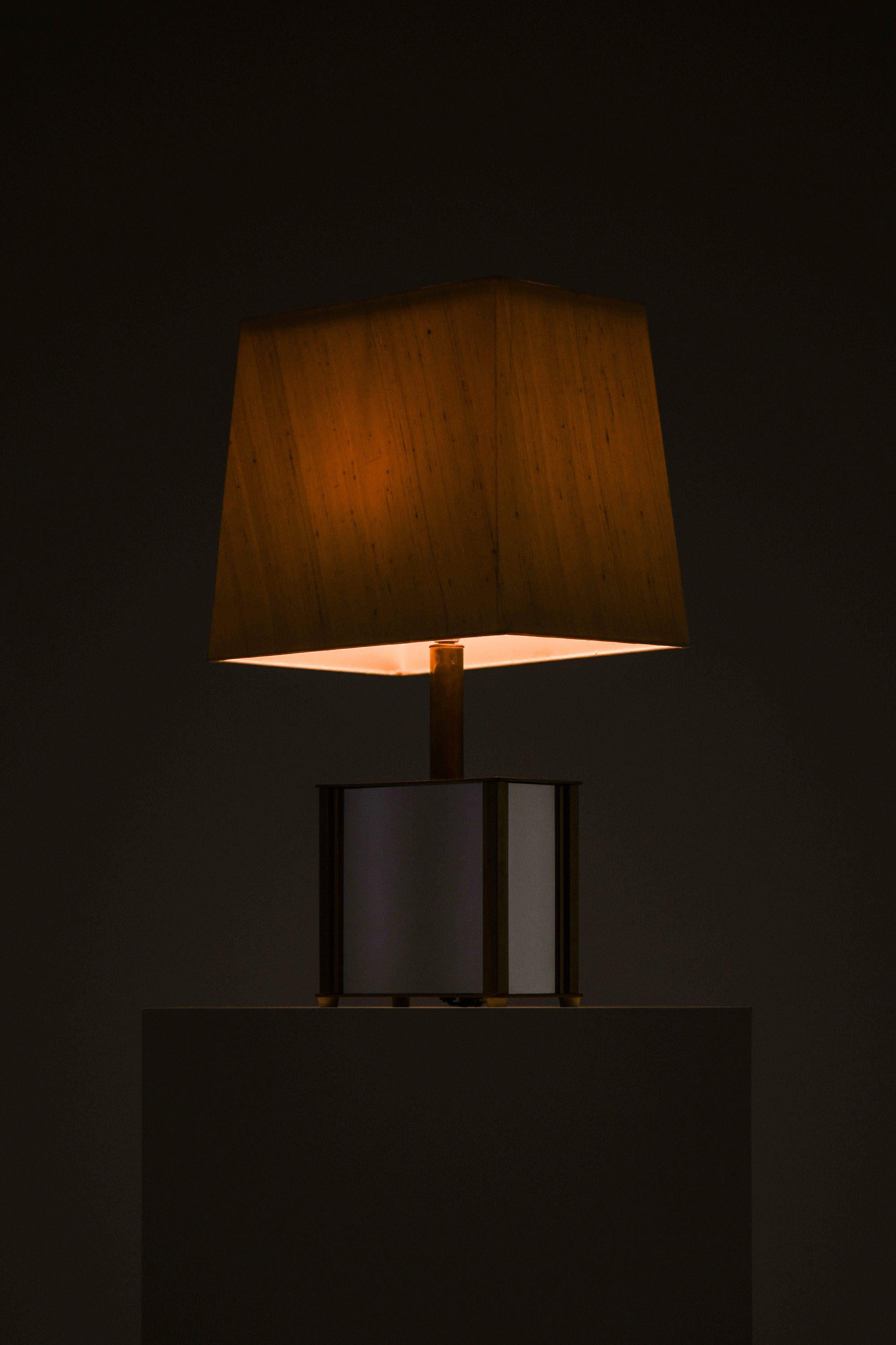 Paire de lampes de bureau Bergboms en laiton, verre miroir et abat-jour en soie, années 1970 en vente 6