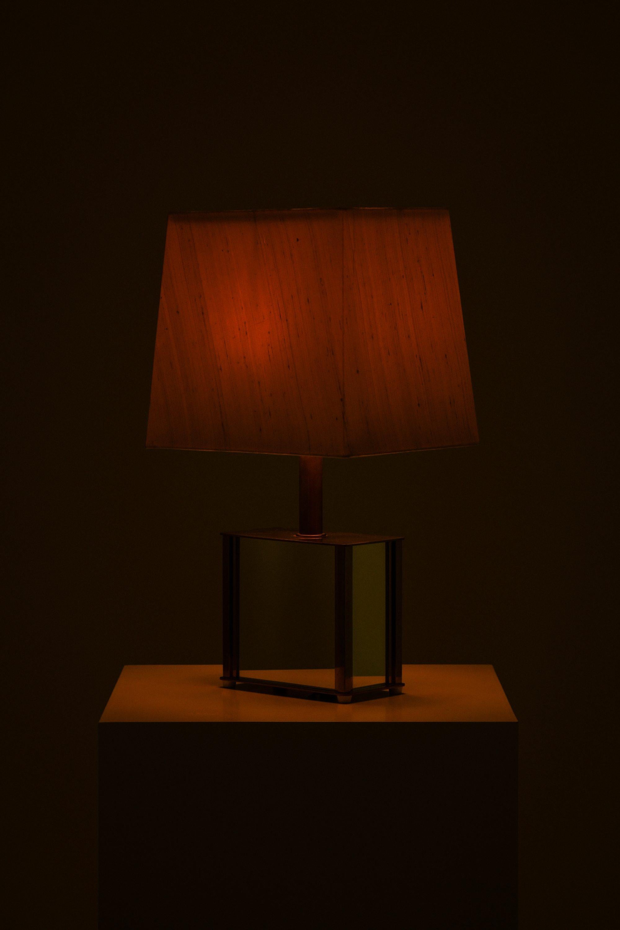 Paire de lampes de bureau Bergboms en laiton, verre miroir et abat-jour en soie, années 1970 en vente 1